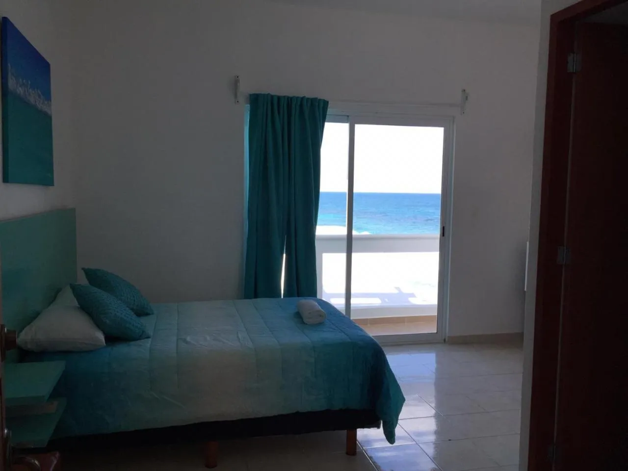 Bedroom, Bed in Habitación Amanecer Turquesa #5