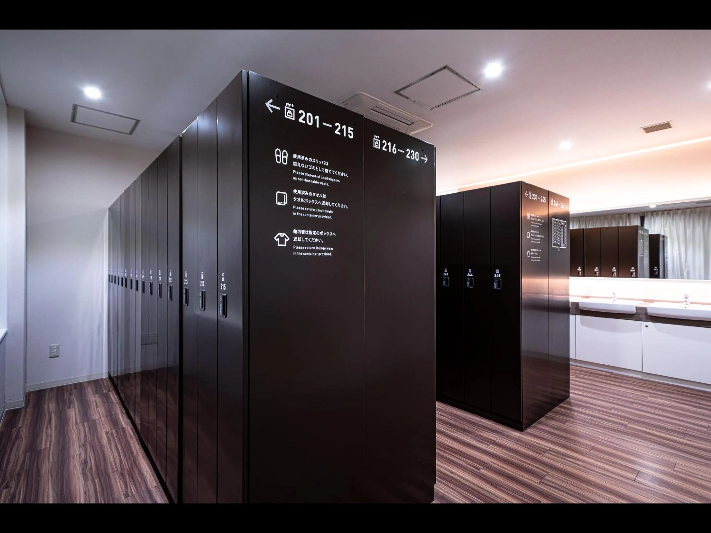 Photo of the whole room in Capsule Plus Yokohama Sauna & Capsule