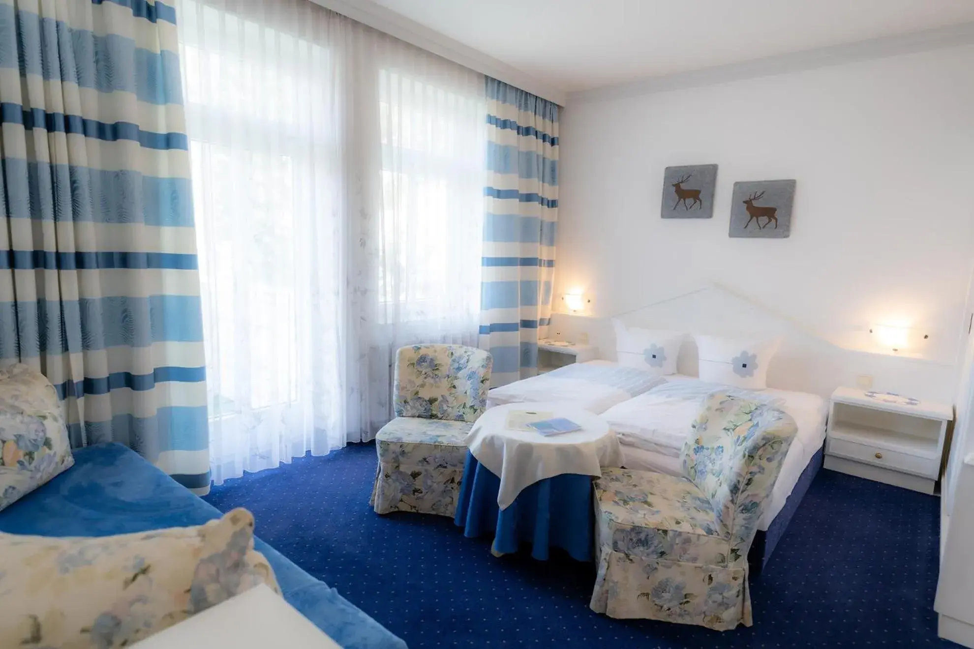 Suite with Mountain View in Hotel Garni Hubertus-Nostalgie & Charme Suite with Mountain View in Hotel Garni Hubertus-Nostalgie & Charme