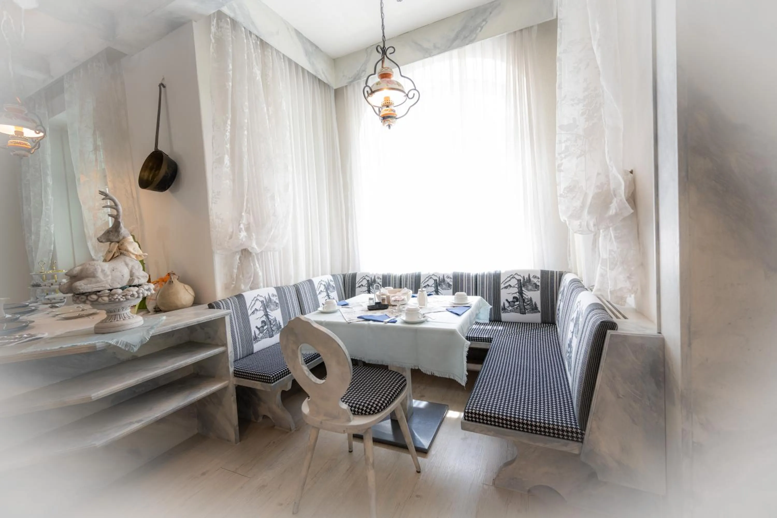 Breakfast in Hotel Garni Hubertus-Nostalgie & Charme