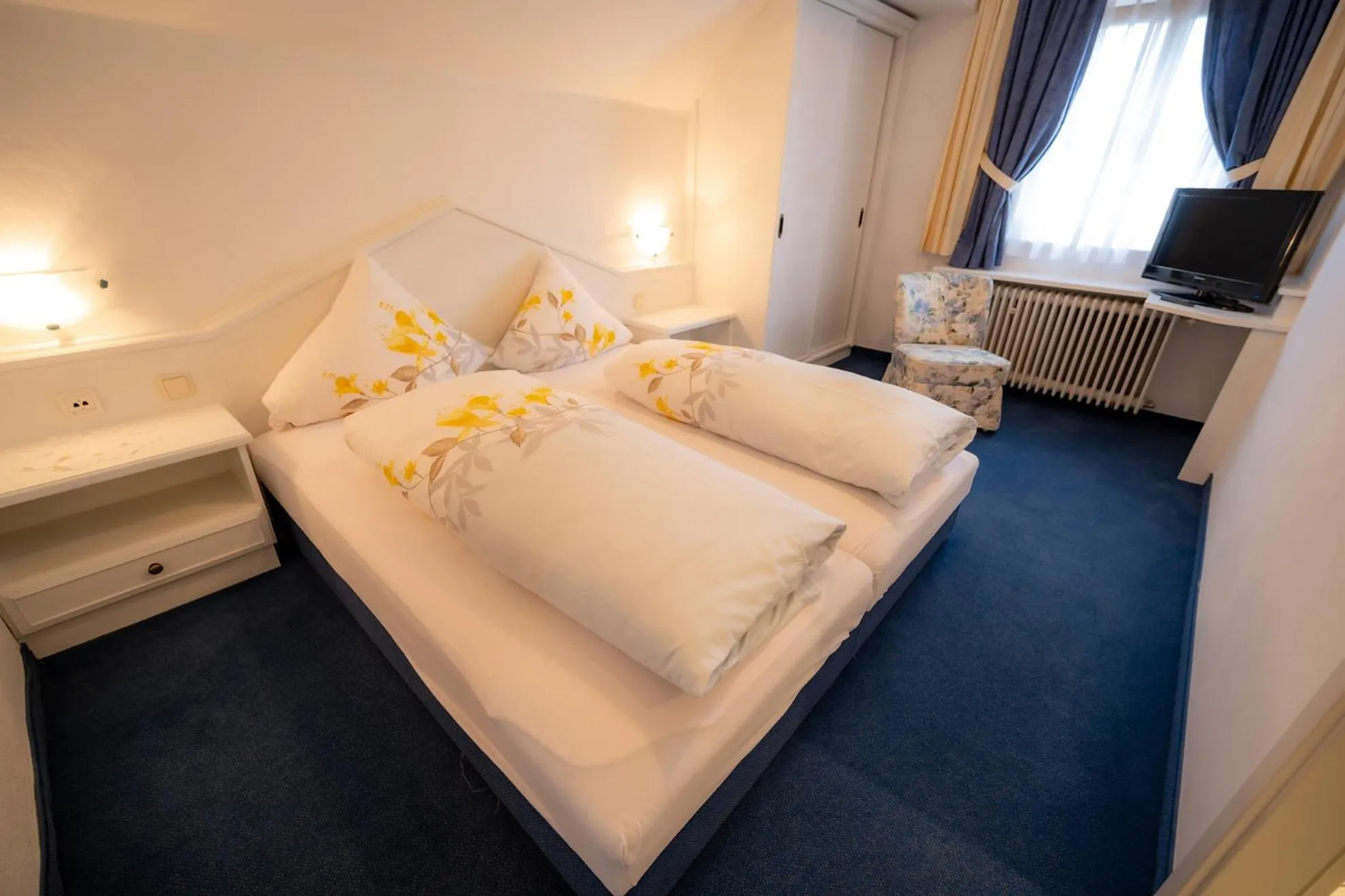 Bedroom, Bed in Hotel Garni Hubertus-Nostalgie & Charme