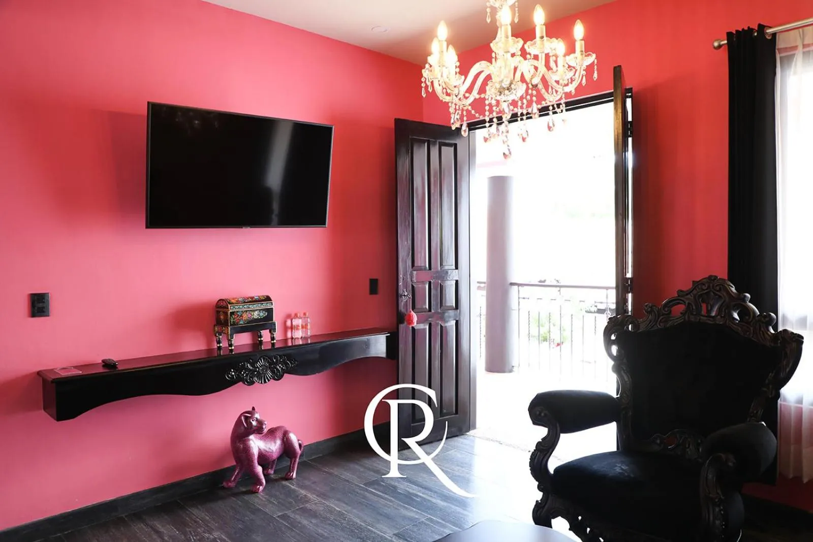 TV and multimedia in Casa Rosa Hotel & Spa