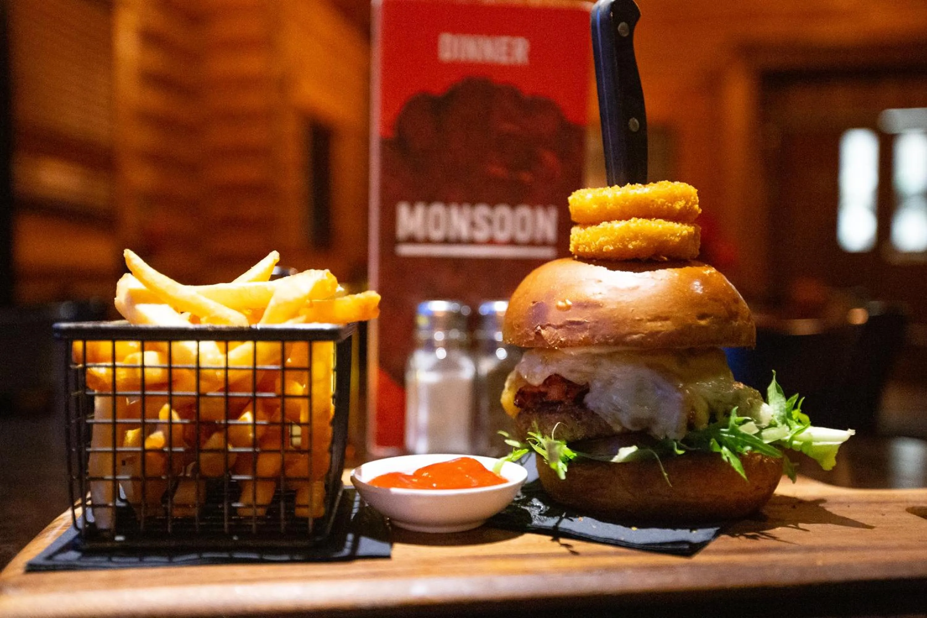 Restaurant/places to eat in Rainforest Deluxe