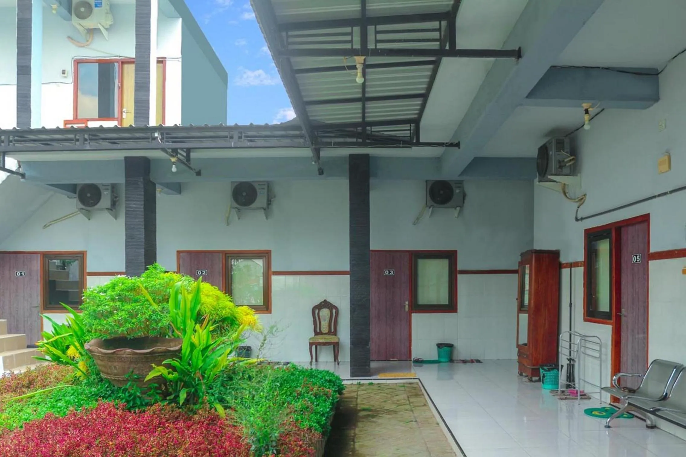Property building in HP Residence Mitra RedDoorz near Alun Alun Kediri