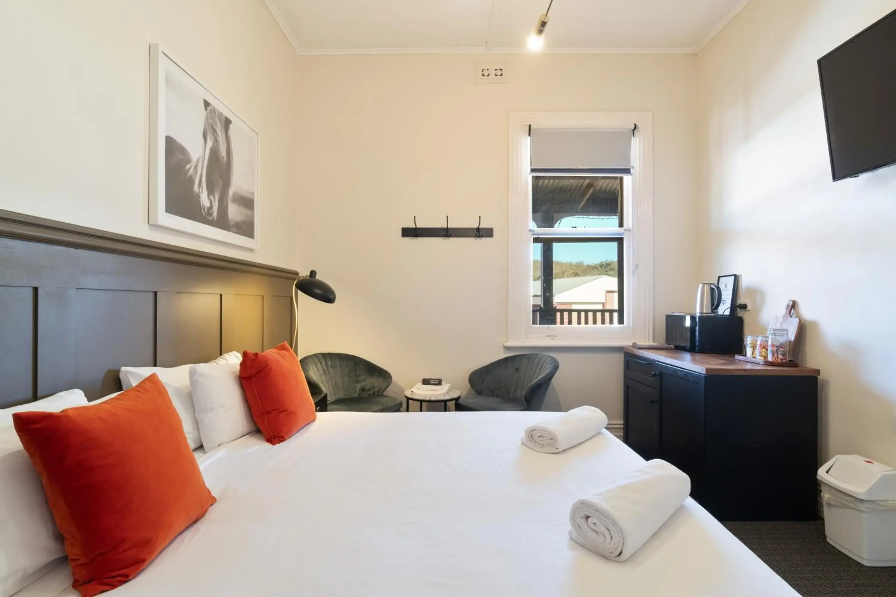 King Room in Victoria Hotel Toodyay King Room in Victoria Hotel Toodyay