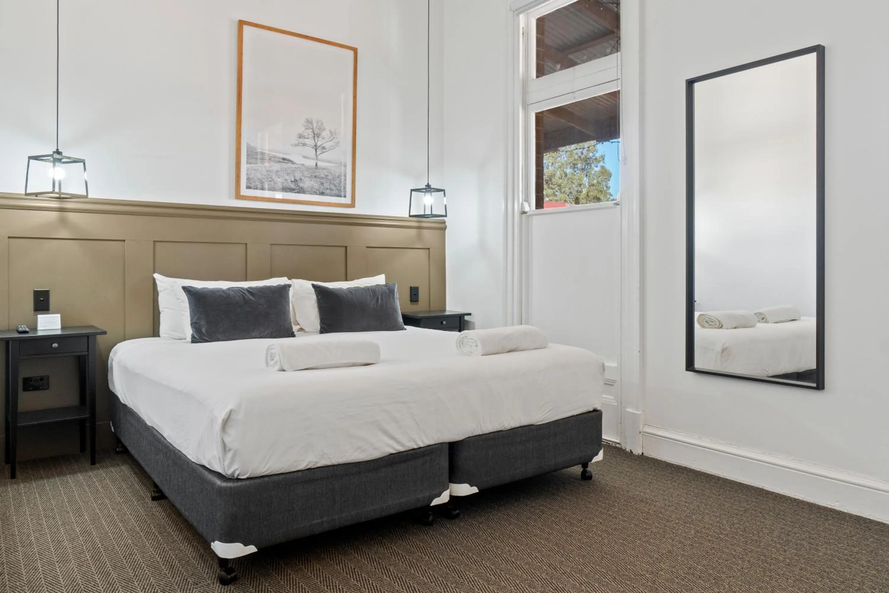 Bedroom, Bed in Victoria Hotel Toodyay