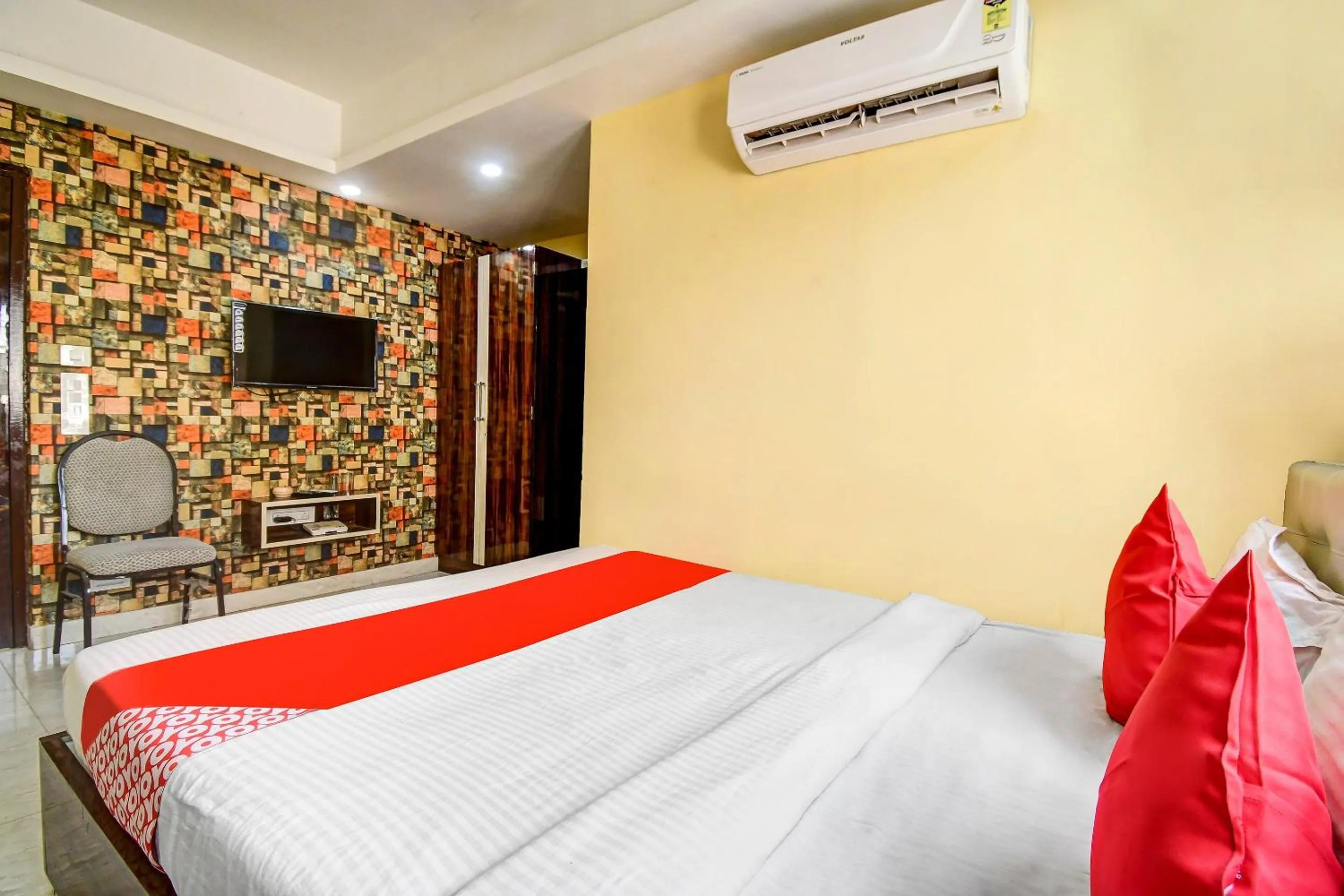 Bedroom in Collection O Paradise Near Chinar Park