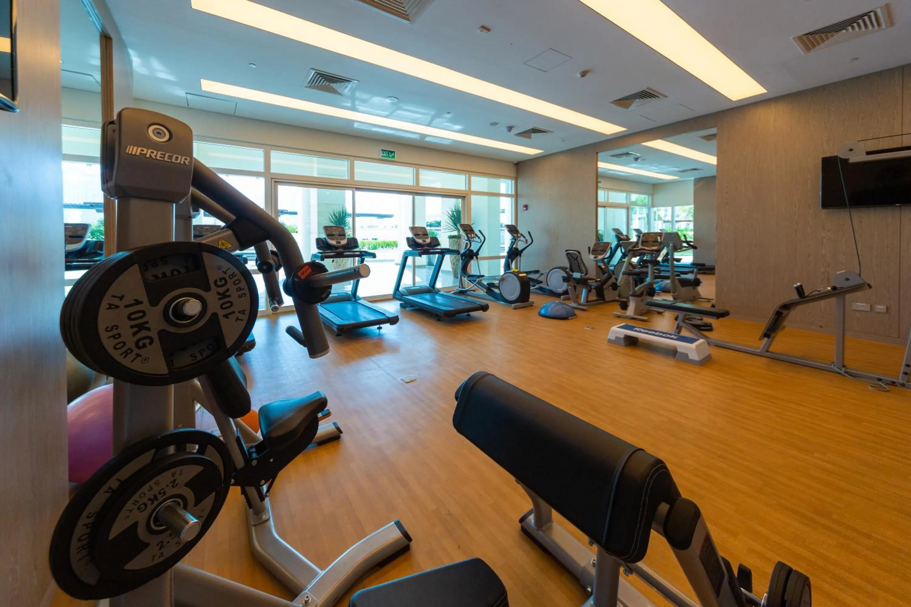 Fitness centre/facilities in Retaj Baywalk Residence