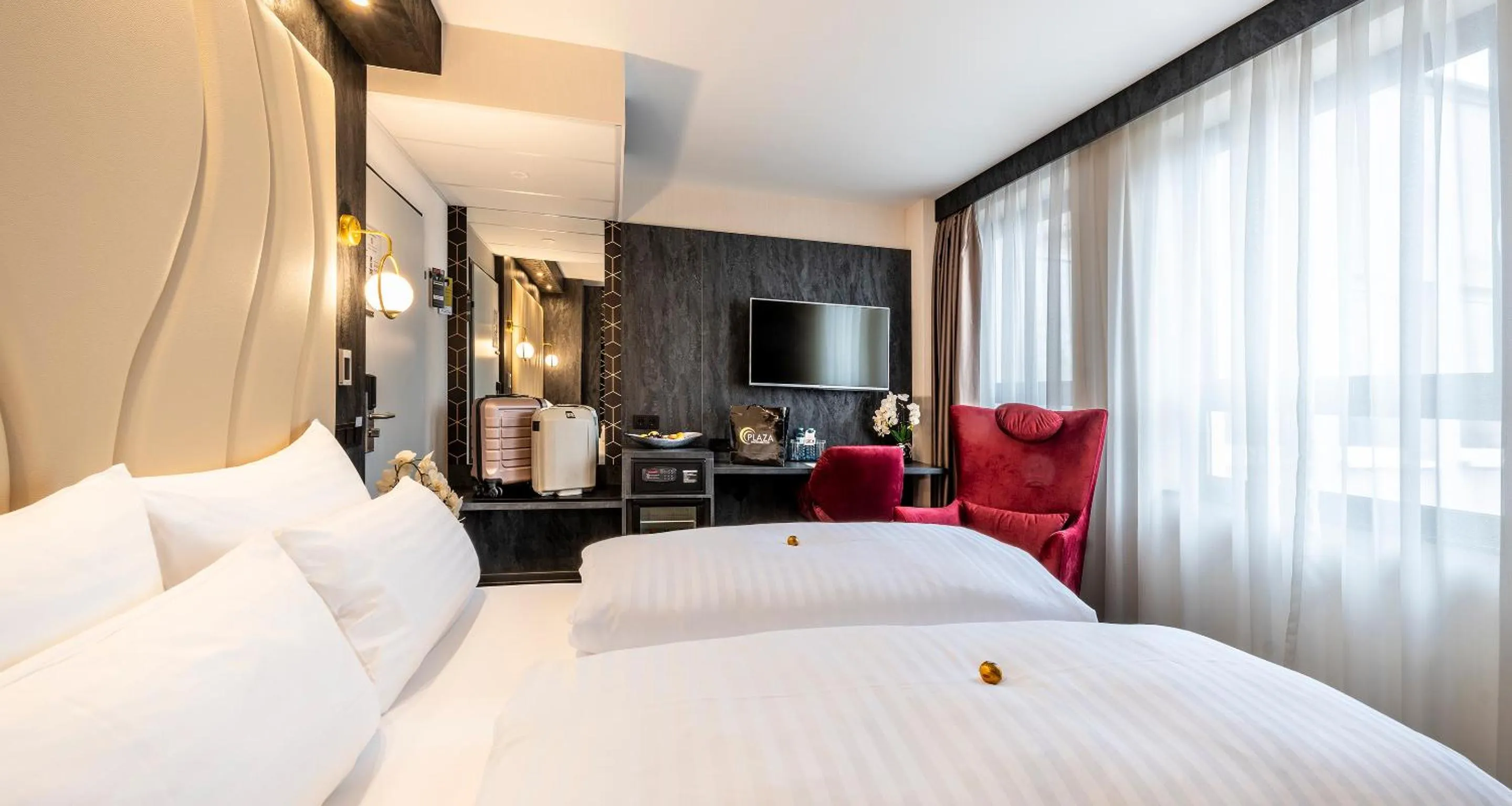 Photo of the whole room, Bed in PLAZA INN Salzburg City