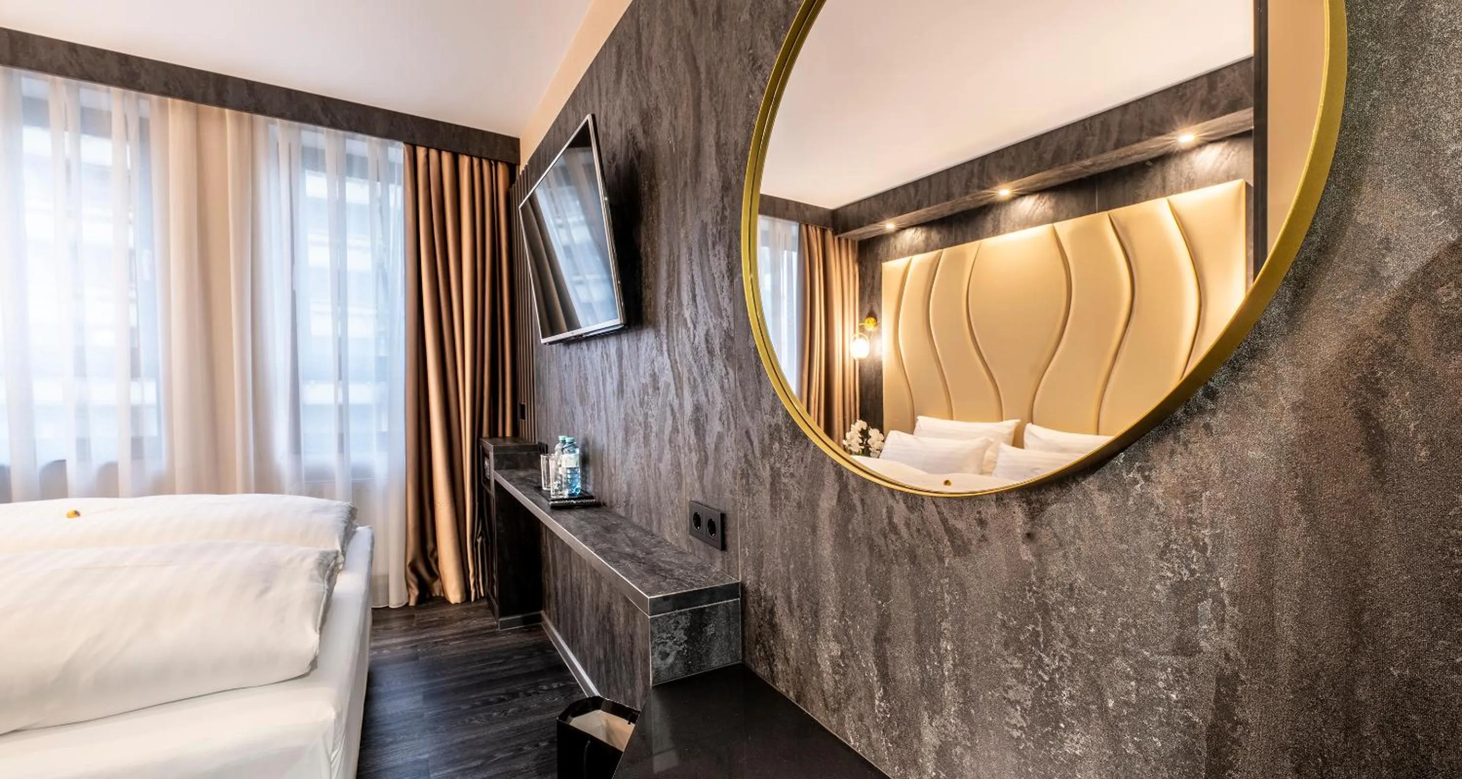 TV and multimedia in PLAZA INN Salzburg City