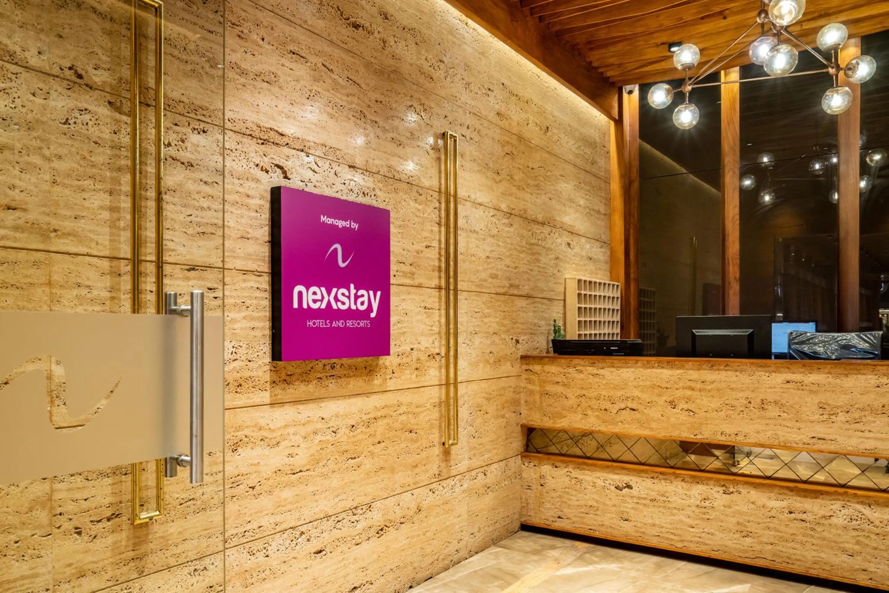Logo/Certificate/Sign in Nexstay Treats Inn