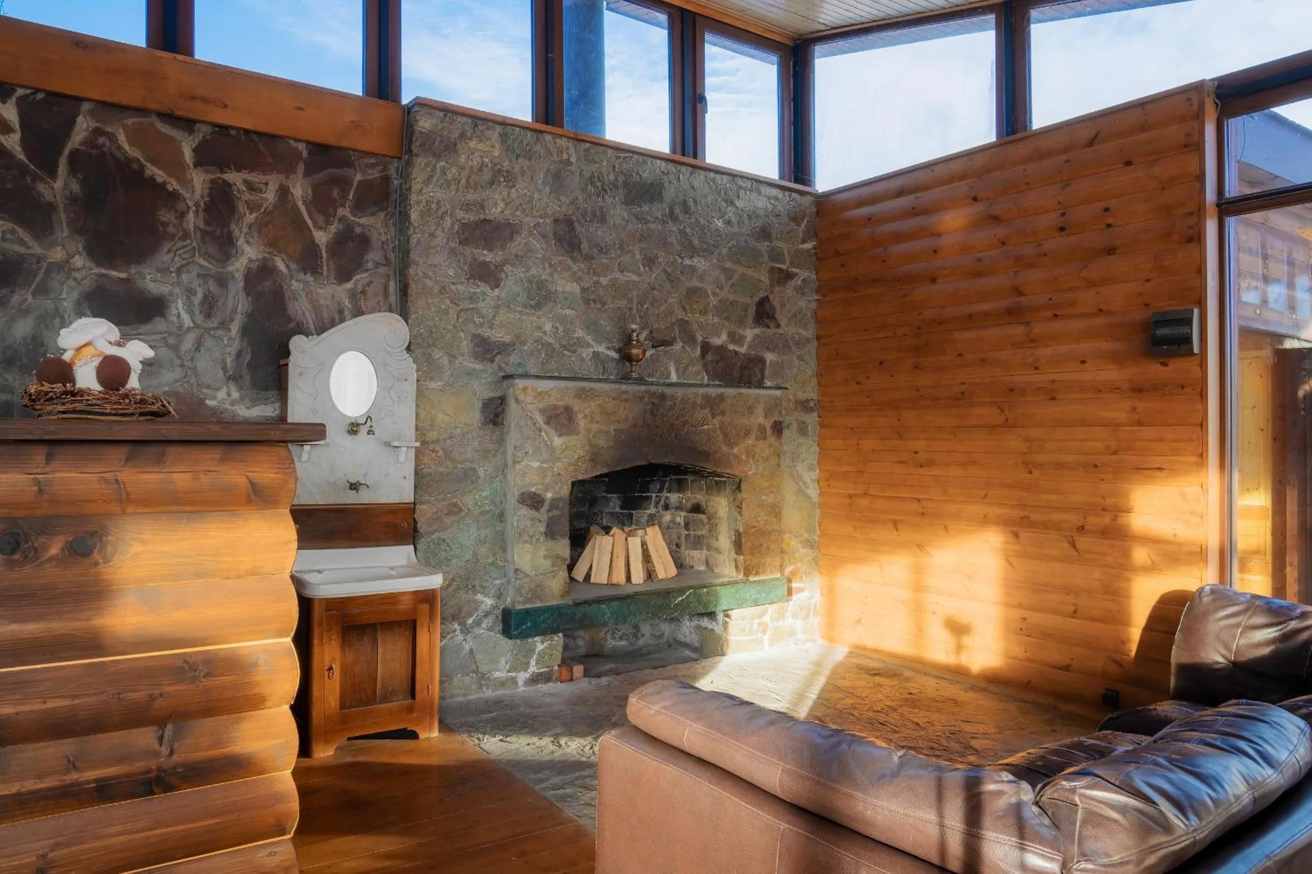 fireplace in Hotel GoodAura