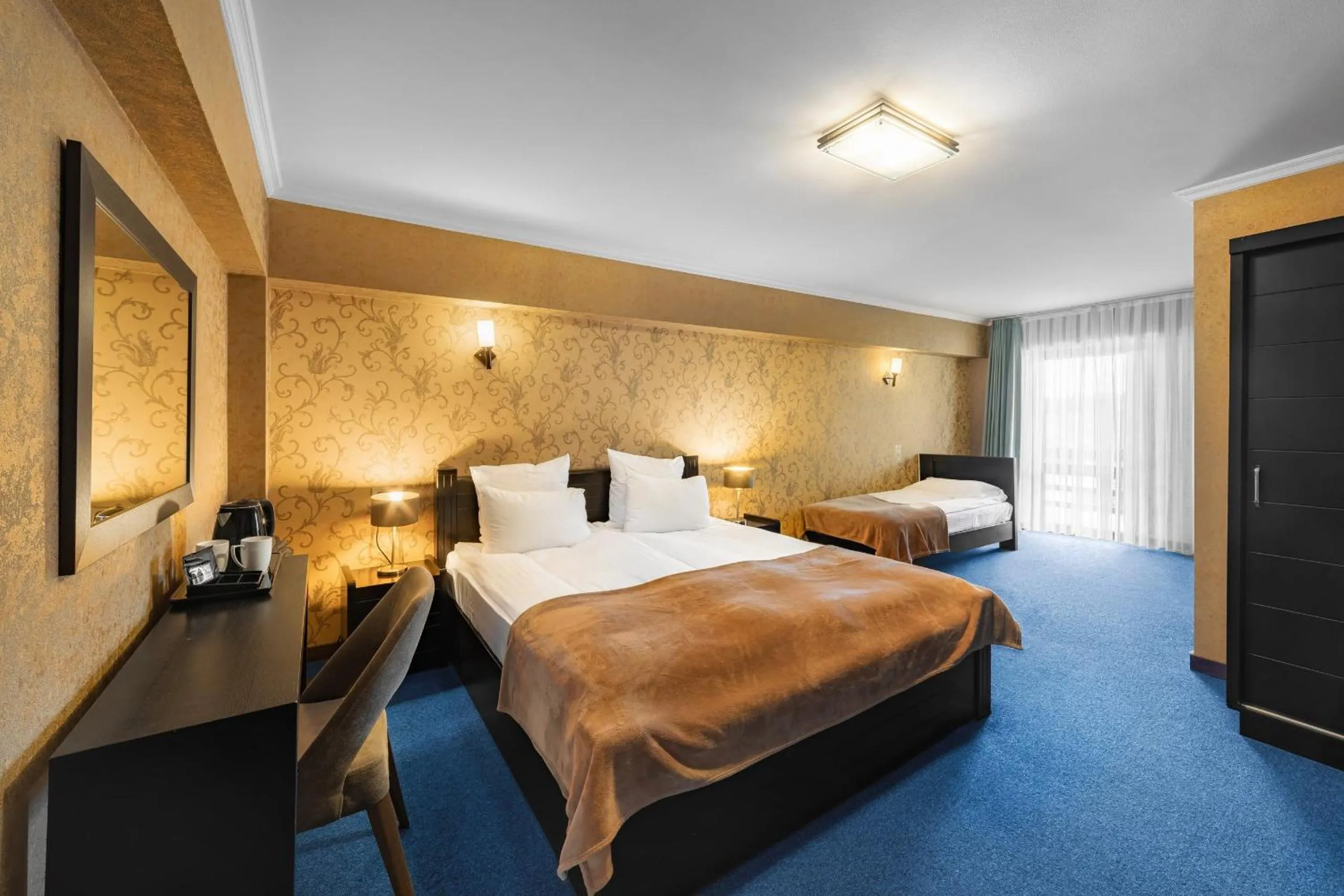 Photo of the whole room, Bed in Hotel GoodAura