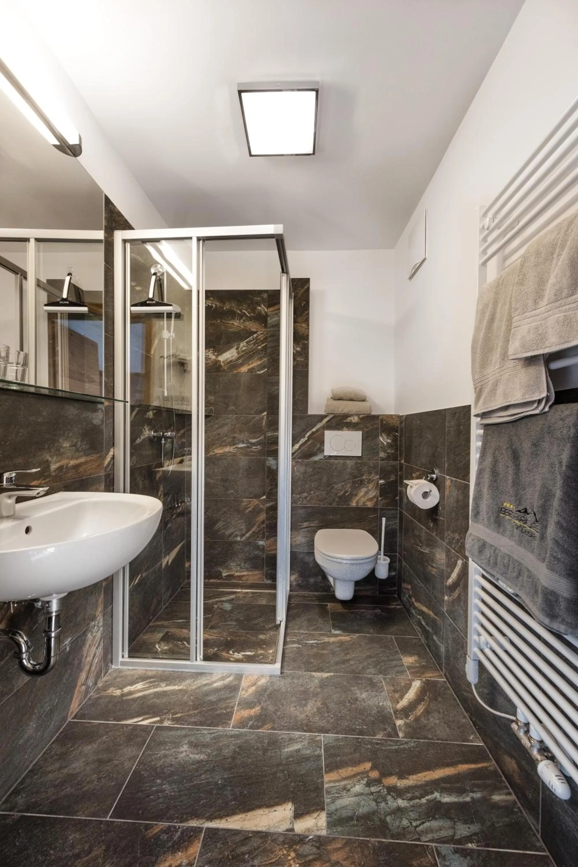 Bathroom in Bergparadies - inklusive Eintritt in die Alpentherme