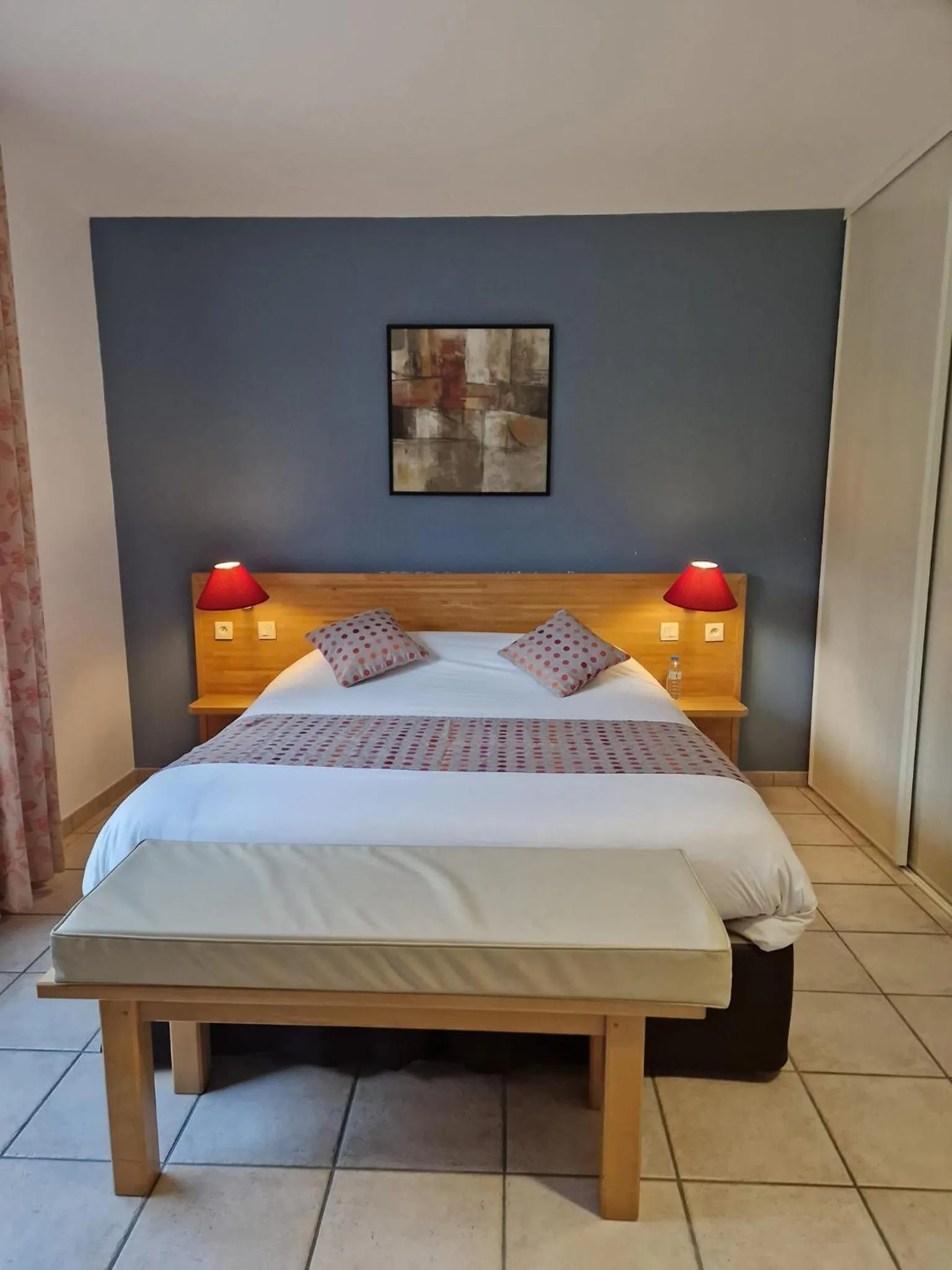 Bed in Hôtel Restaurant Logis Le Relais du Vivarais