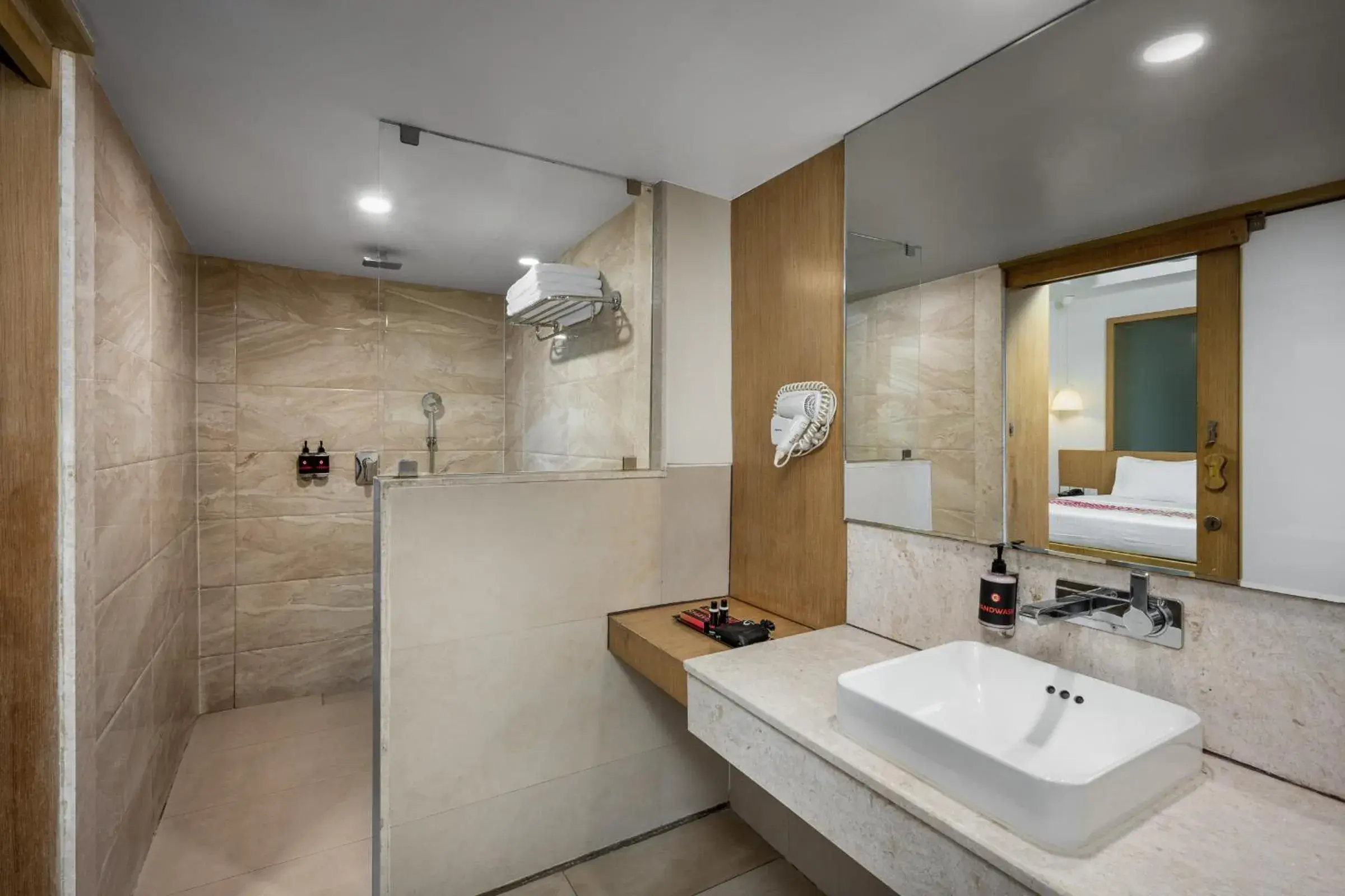 Luxe Double Room - single occupancy in Ginger Kochi MG Road Luxe Double Room - single occupancy in Ginger Kochi MG Road