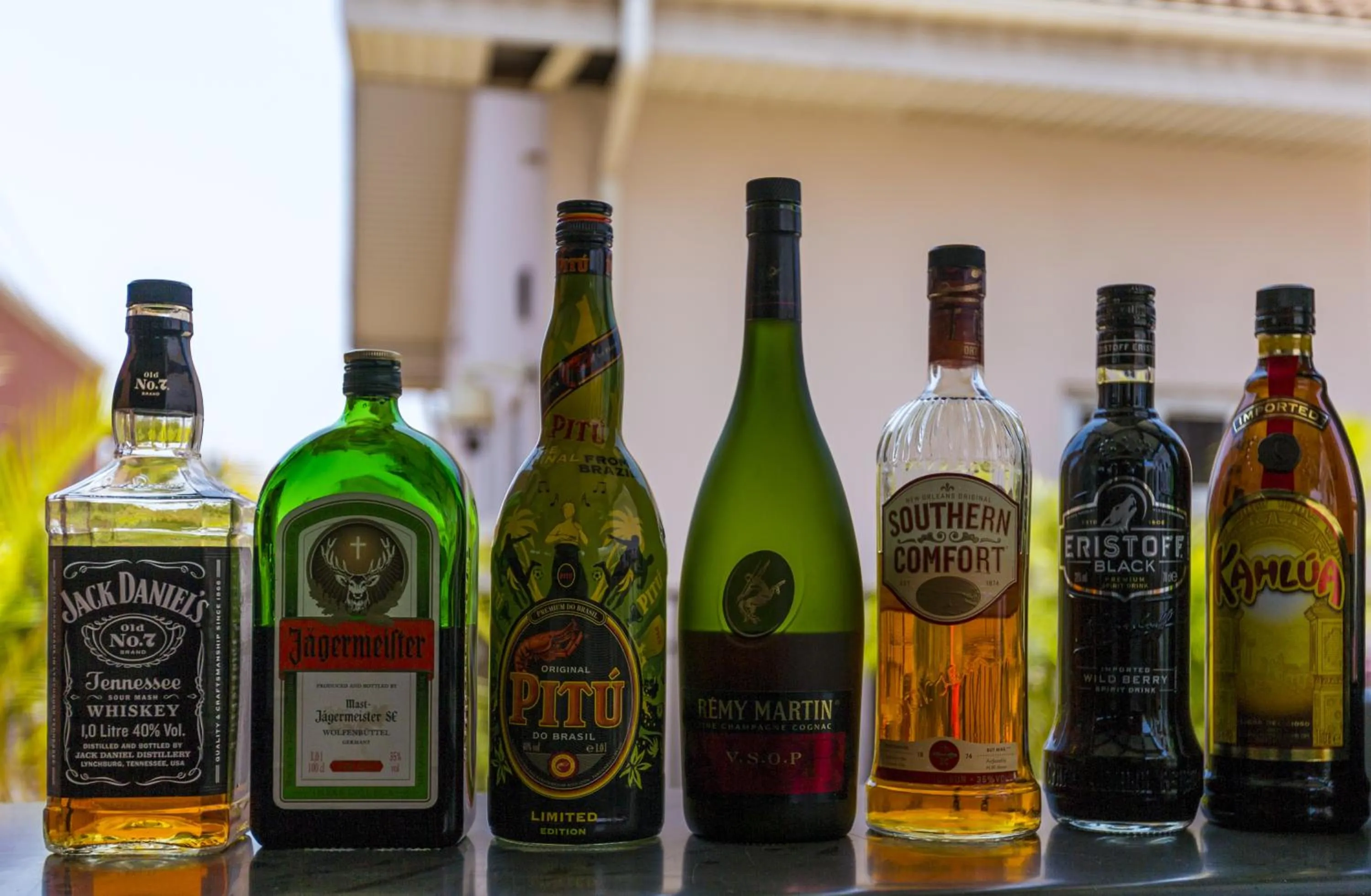 Alcoholic drinks in Midindi Hotel