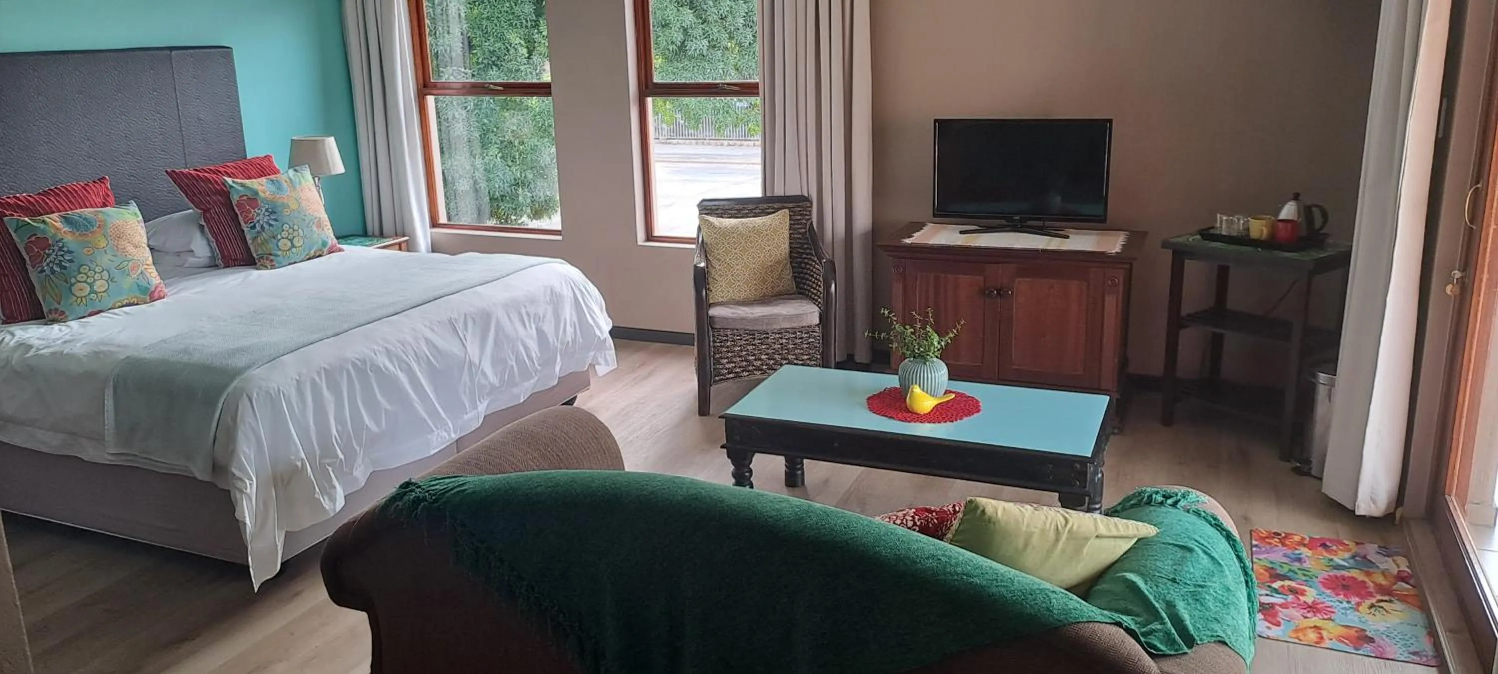 Bed in Karoo Sun Guest House