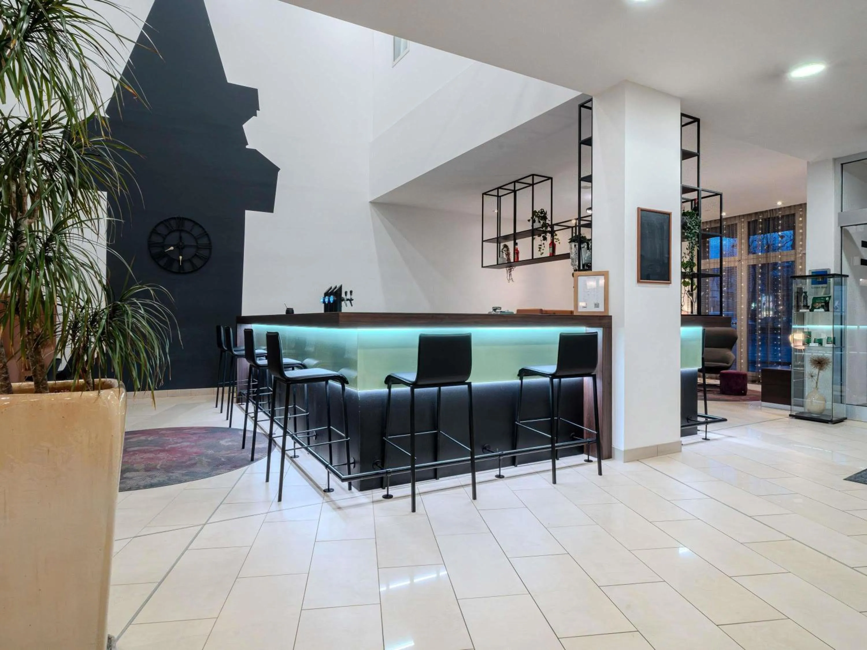 Lounge or bar in Hotel Mercure Graz City