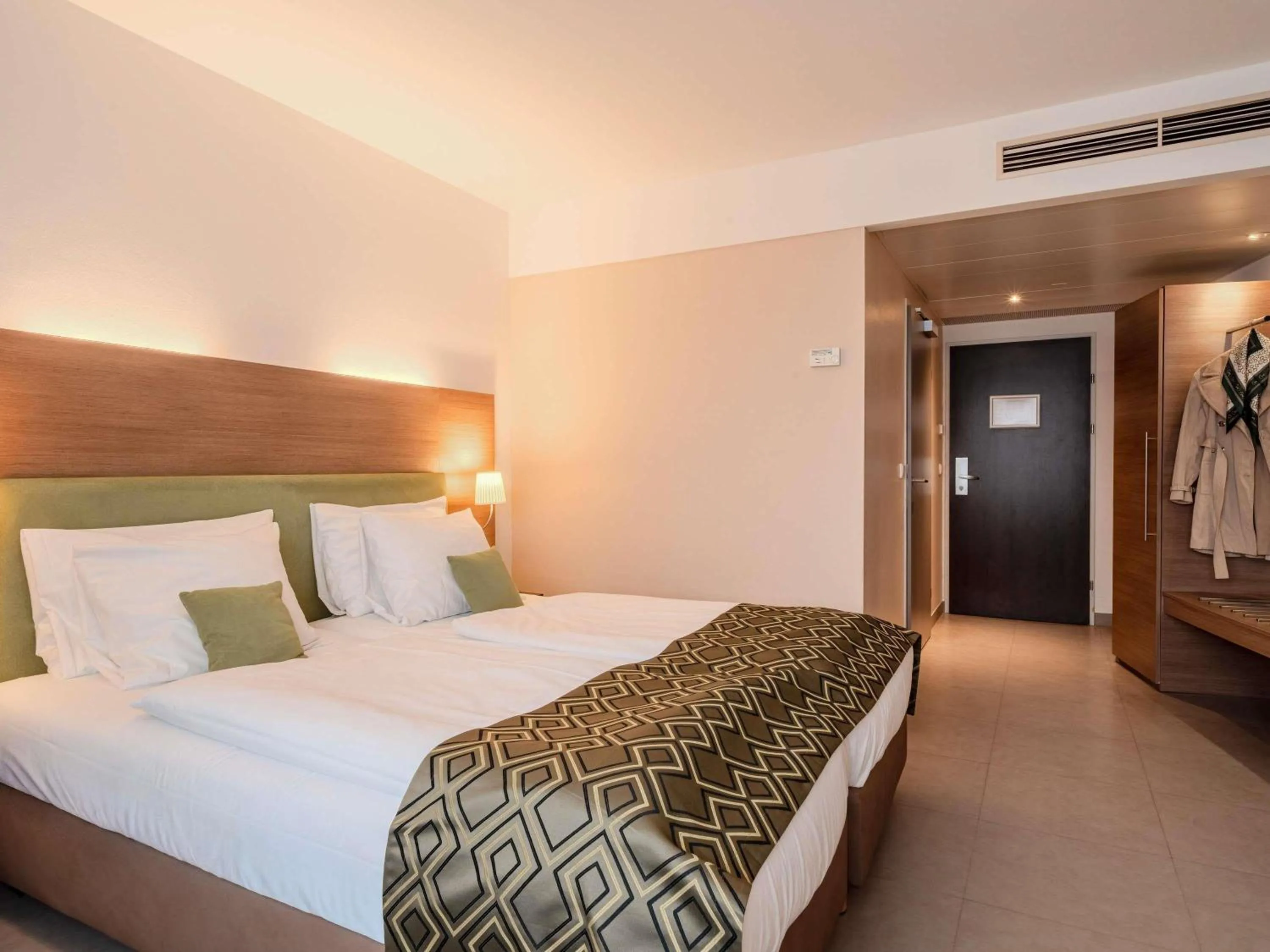 Bedroom, Bed in Hotel Mercure Graz City