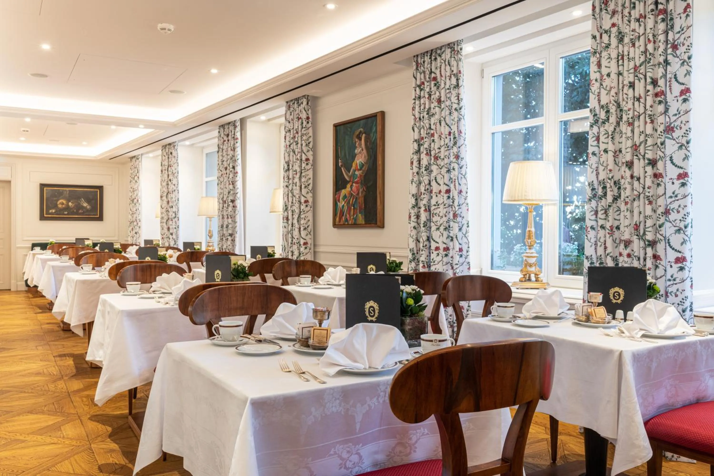Restaurant/places to eat in Hotel Sacher Salzburg