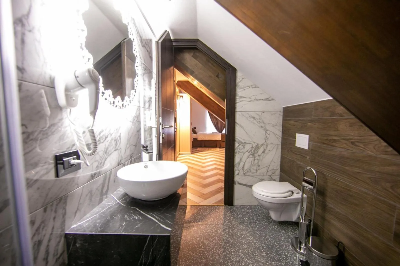 Hanul Tentea-Pasul Gutai