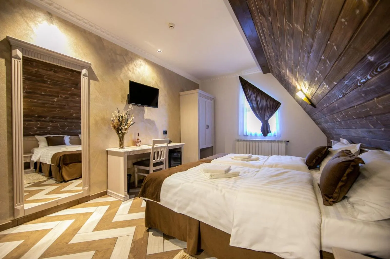 Hanul Tentea-Pasul Gutai