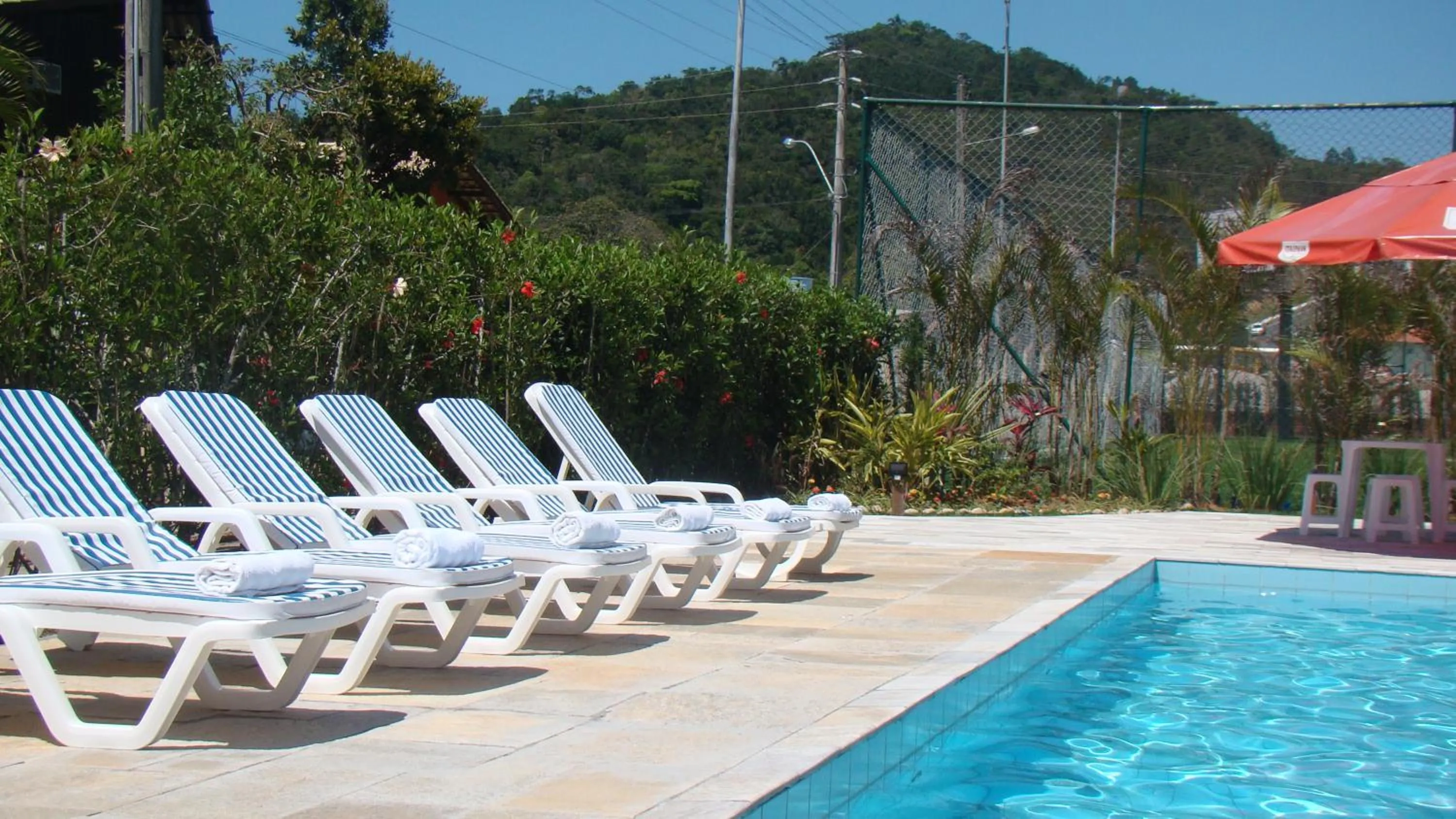 Swimming pool in Pousada Vale Del Sol