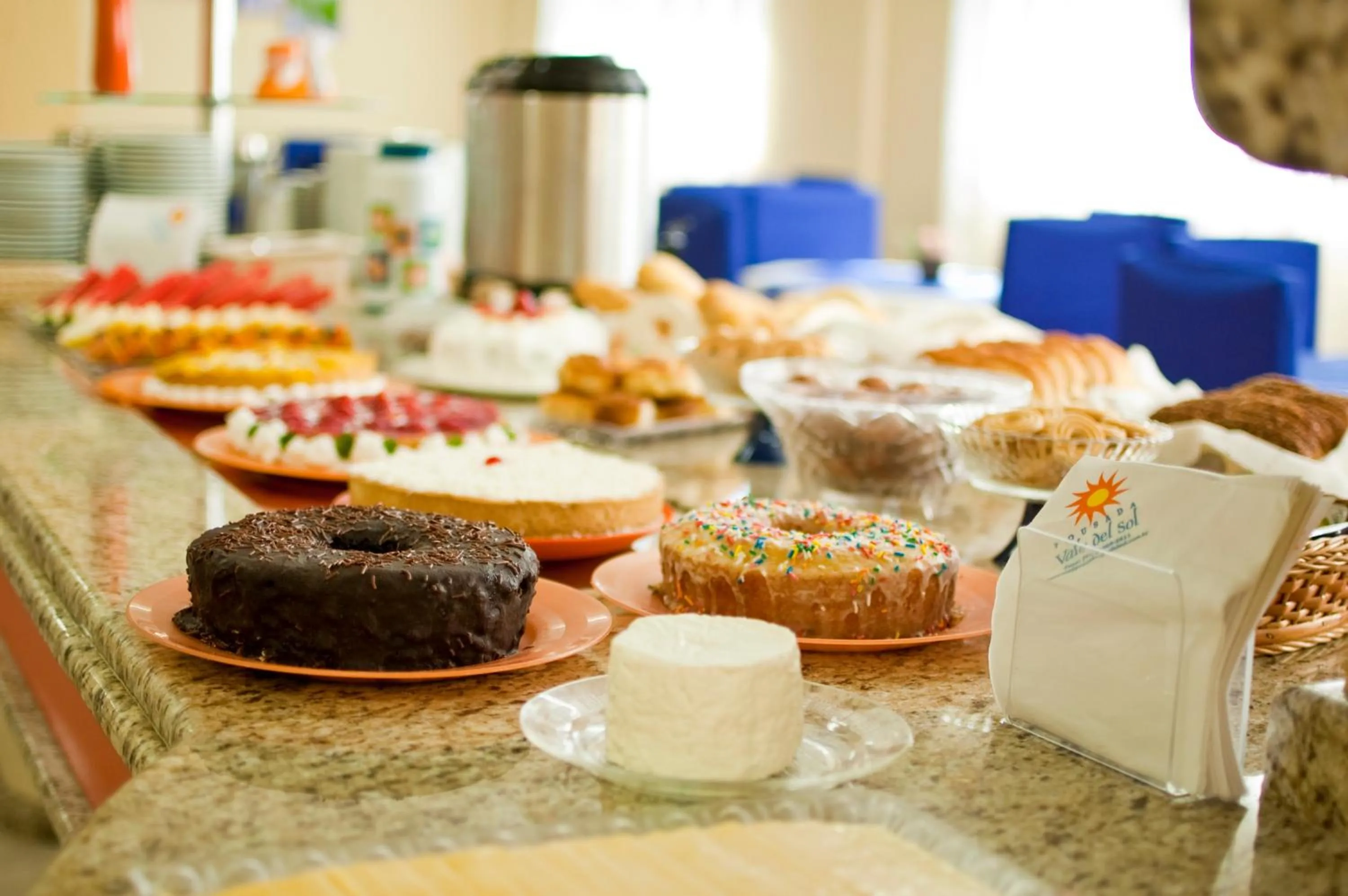 Buffet breakfast in Pousada Vale Del Sol