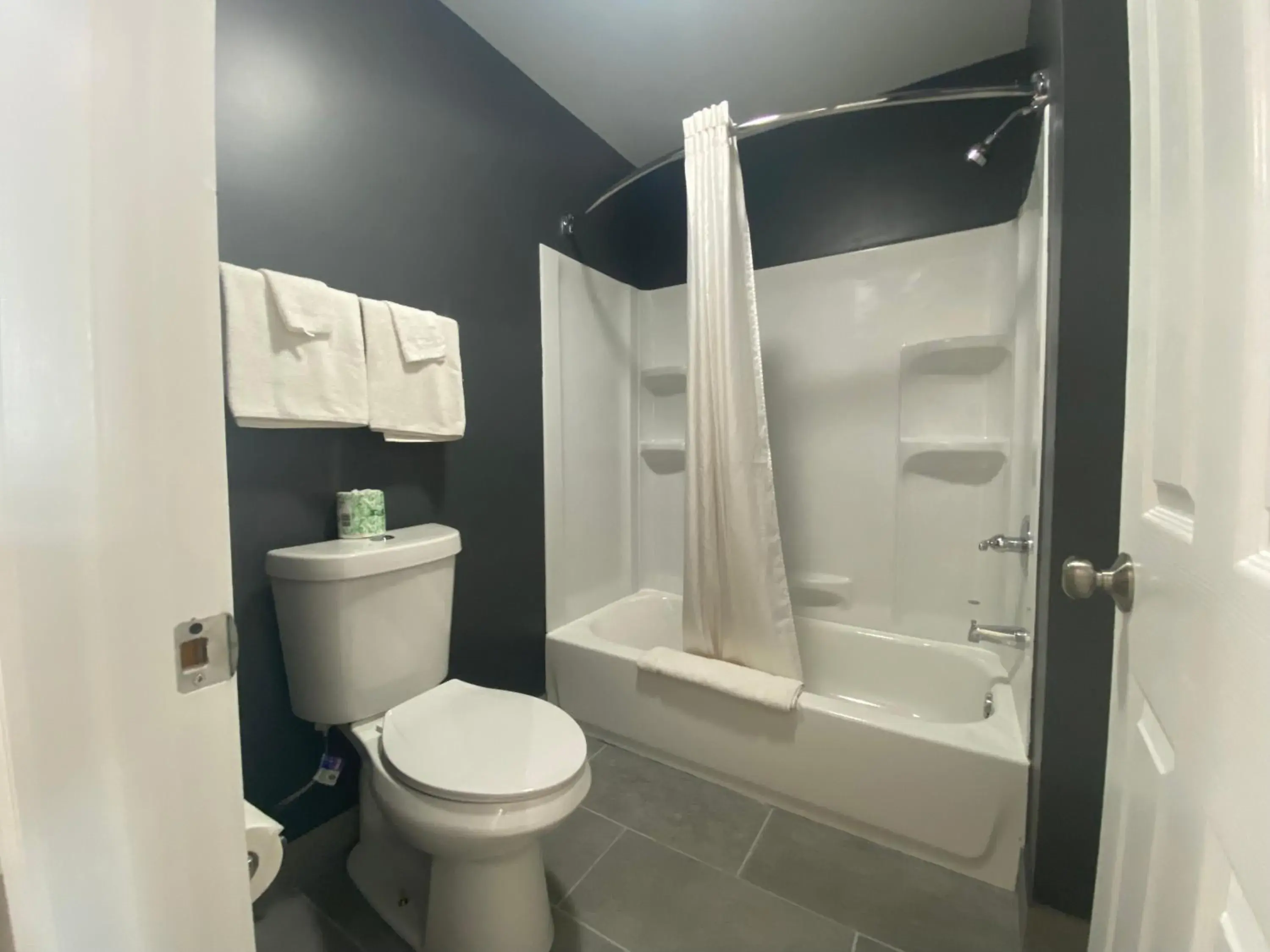 Queen Room in Relax Inn-Plaquemine Queen Room in Relax Inn-Plaquemine