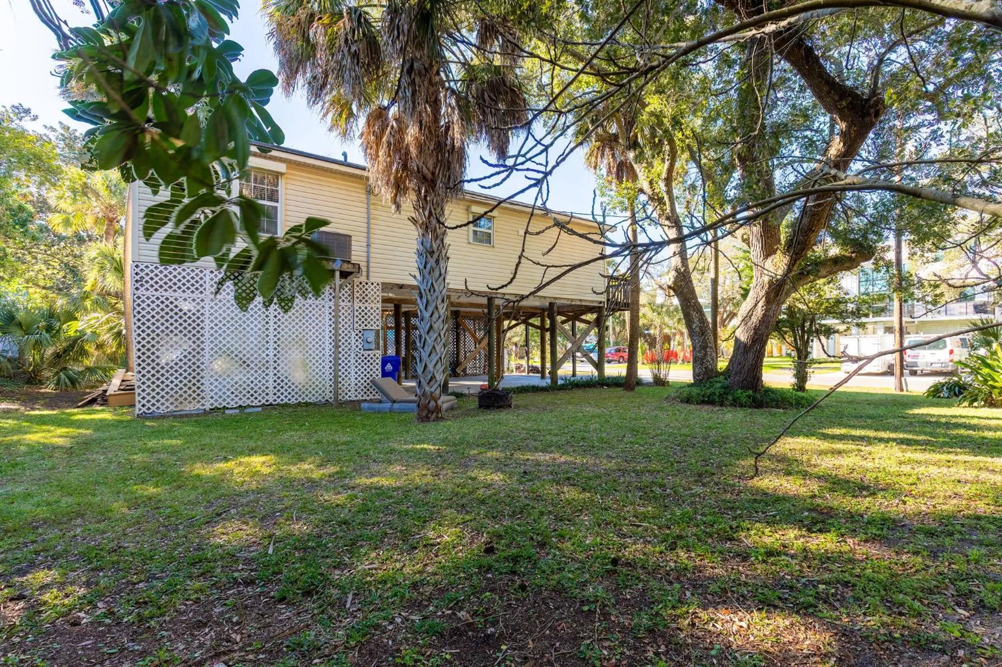 2nd Block E Huron - Keep Palm - Adorable House Minutes from the Beach