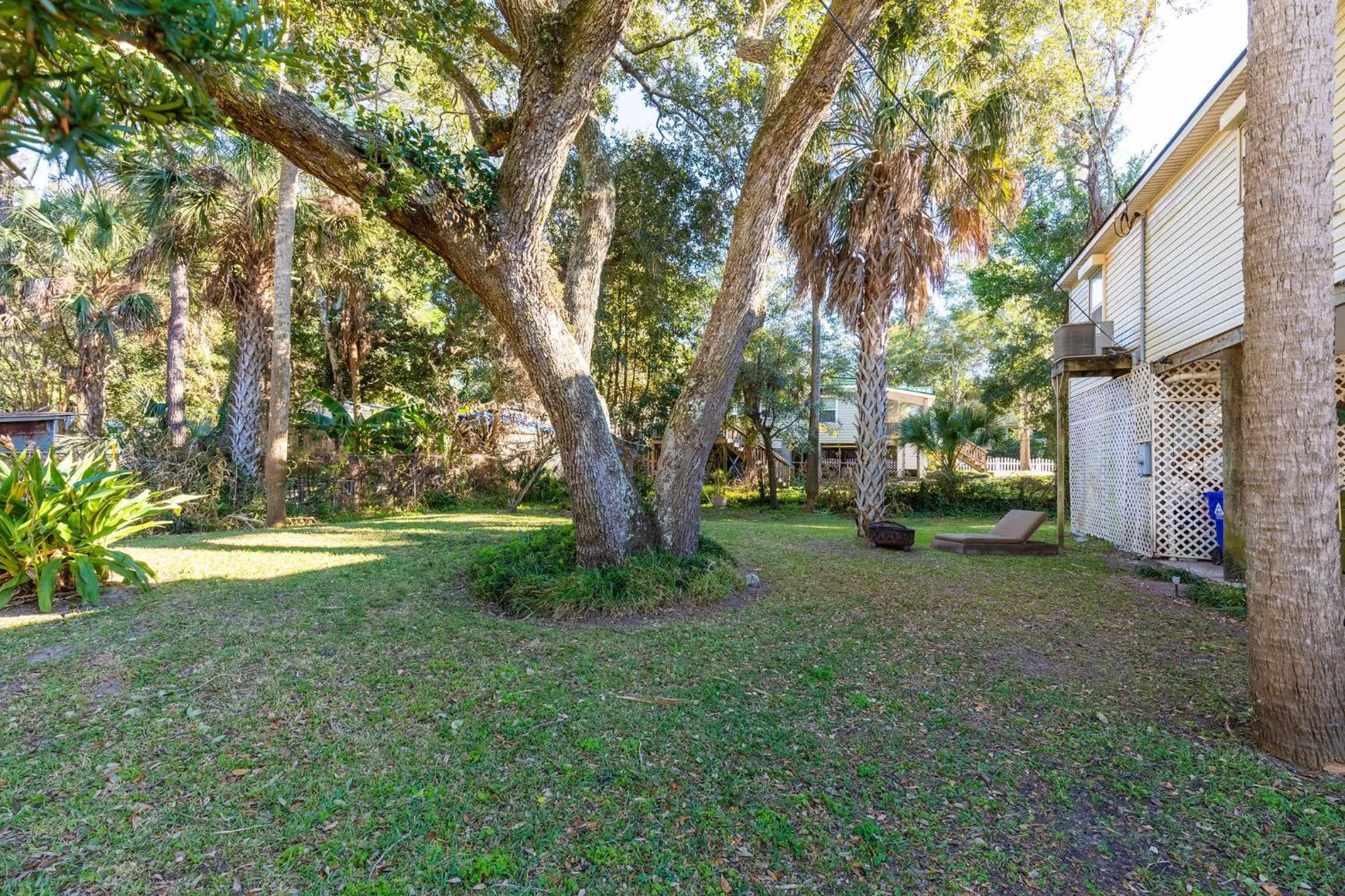 2nd Block E Huron - Keep Palm - Adorable House Minutes from the Beach