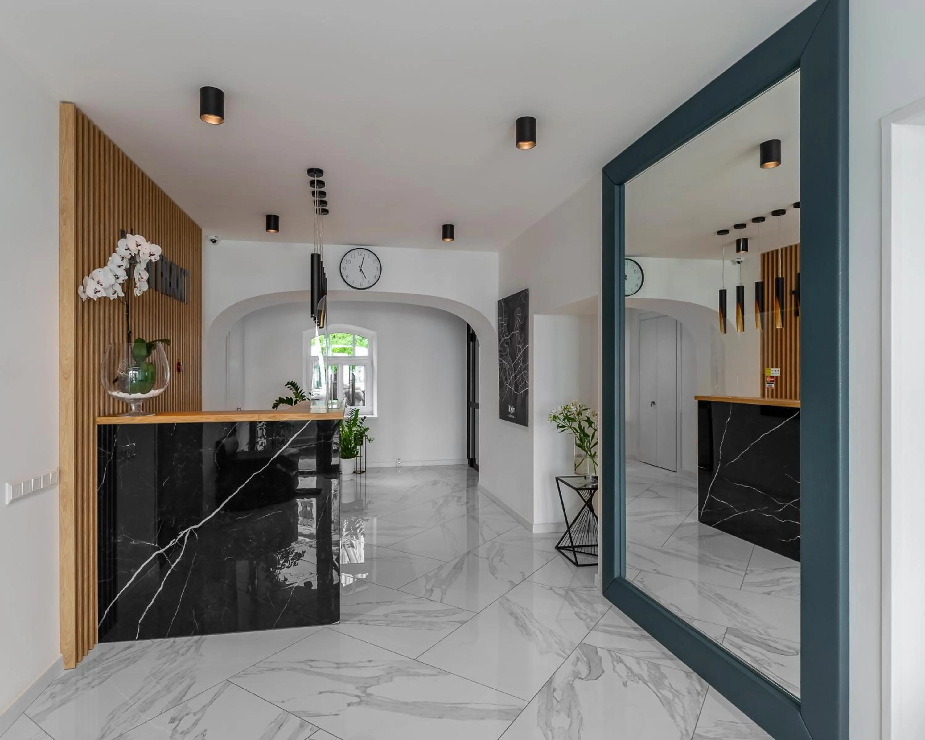 Lobby or reception in KONTRAKT Boutique Hotel