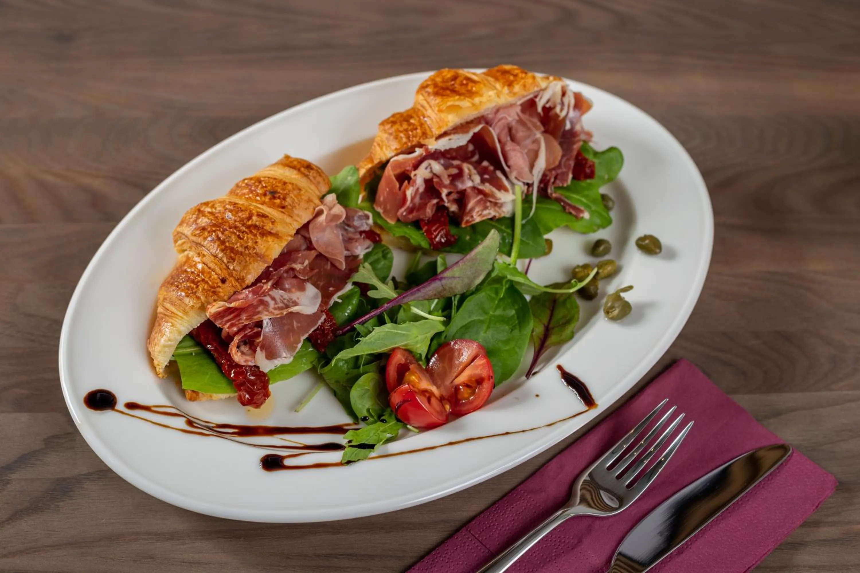 Breakfast in KONTRAKT Boutique Hotel