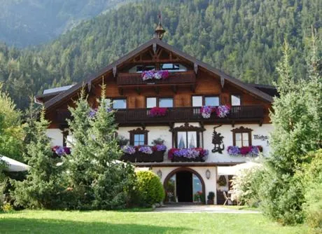 Property building in Alpenhotel Speckbacher Hof