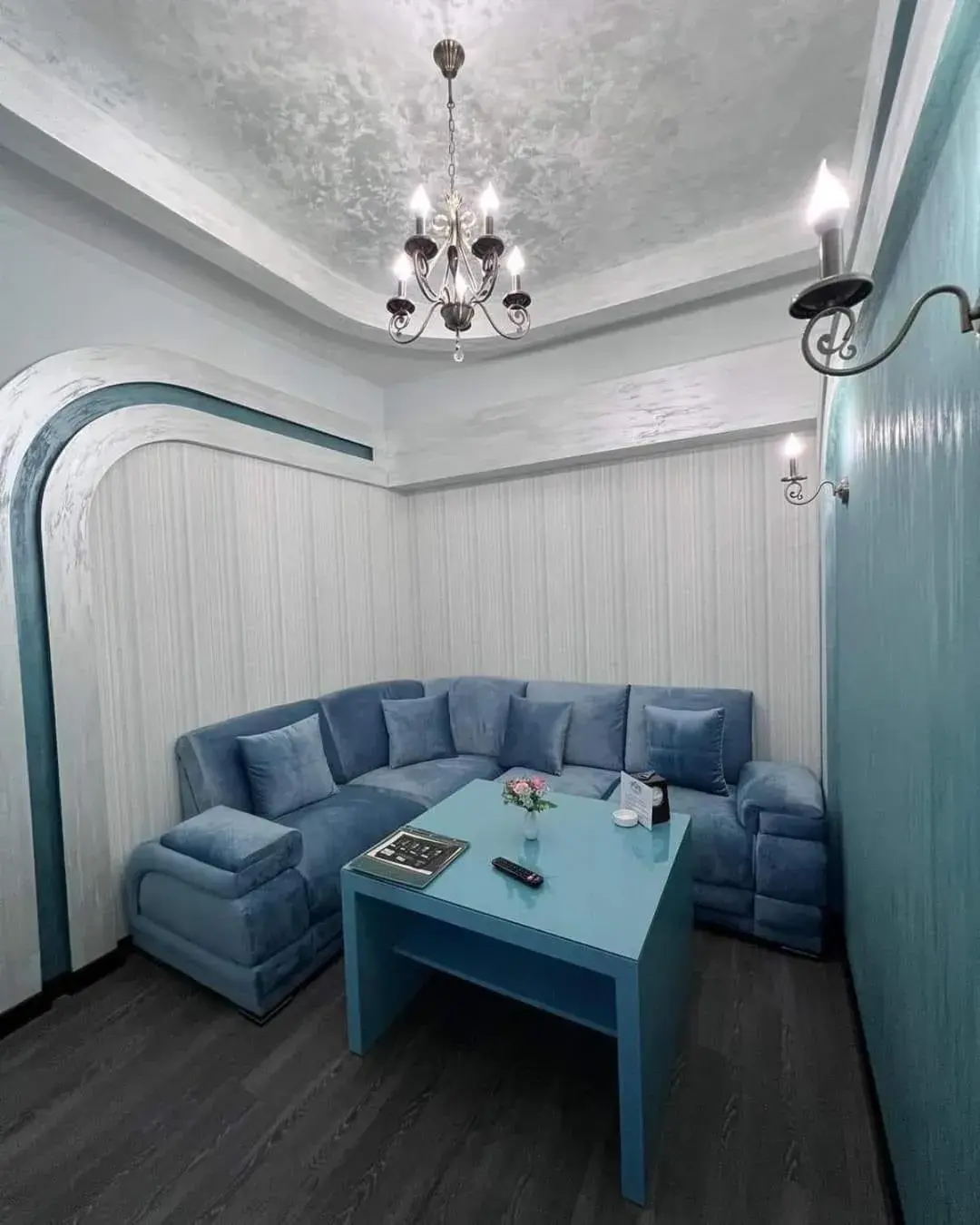 Suite with Parking - single occupancy in Hotel Roma & Tours Suite with Parking - single occupancy in Hotel Roma & Tours