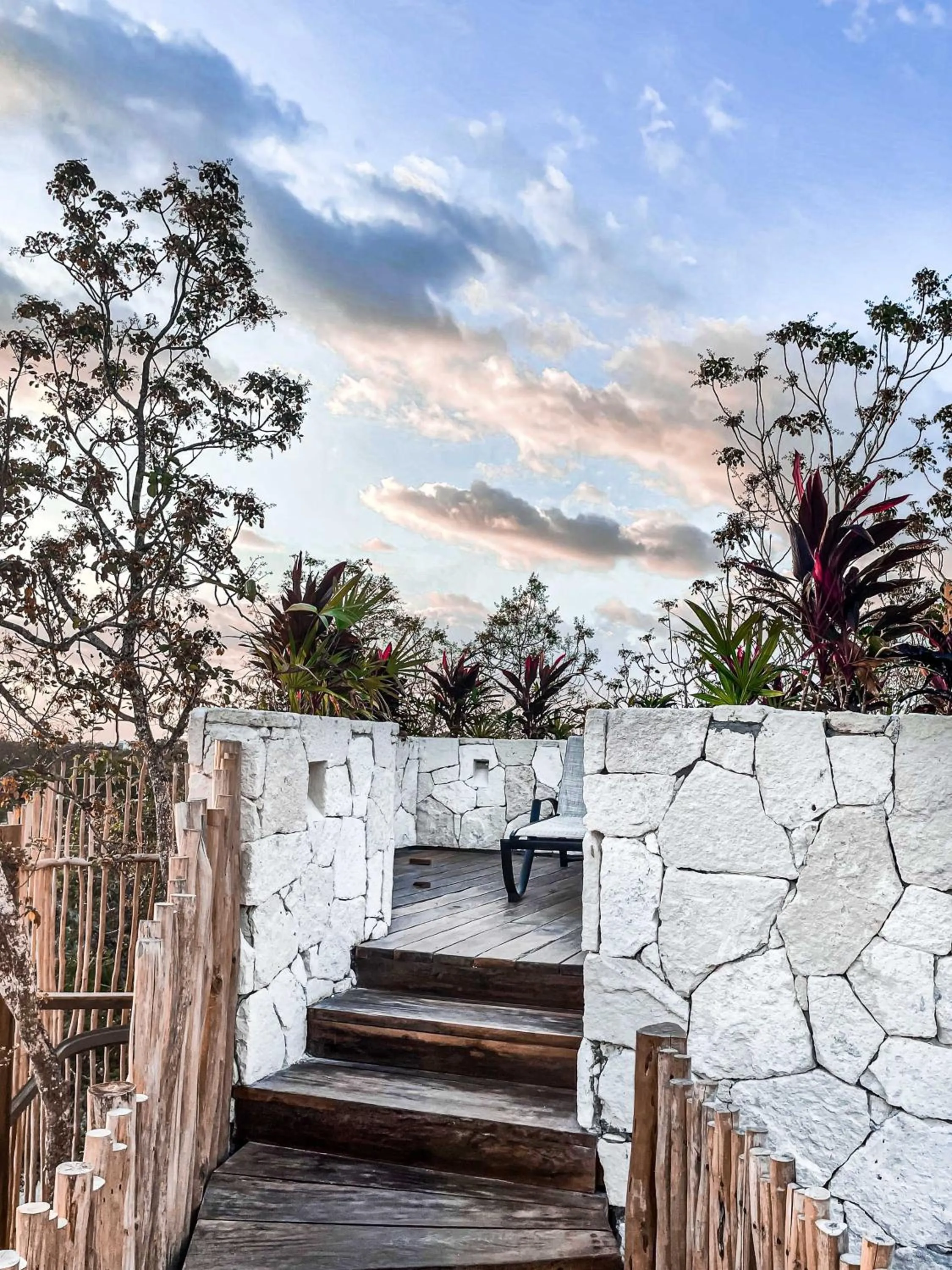 Property building in Vida Jungle Boho Apart 9 with special fee to access Hotel Bardo