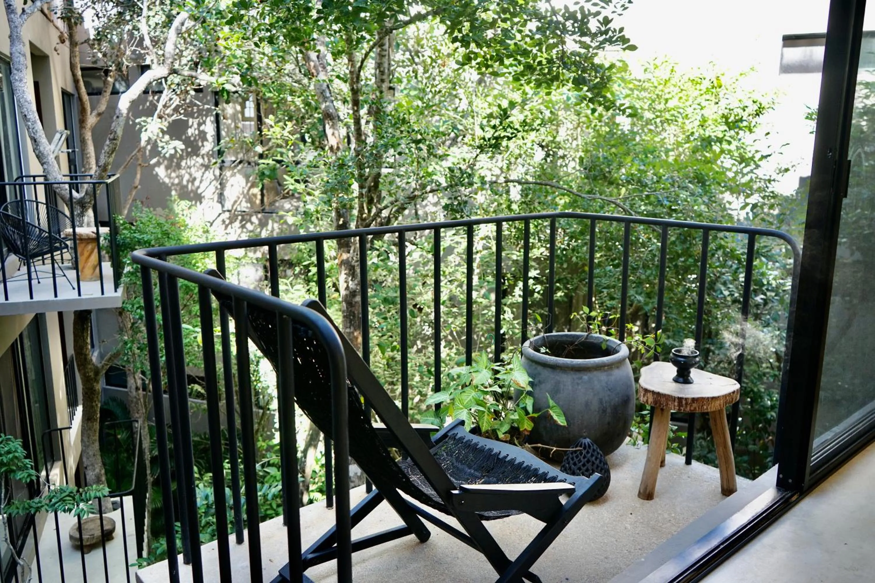 Balcony/Terrace in Vida Jungle Boho Apart 14 with special fee to access Hotel Bardo