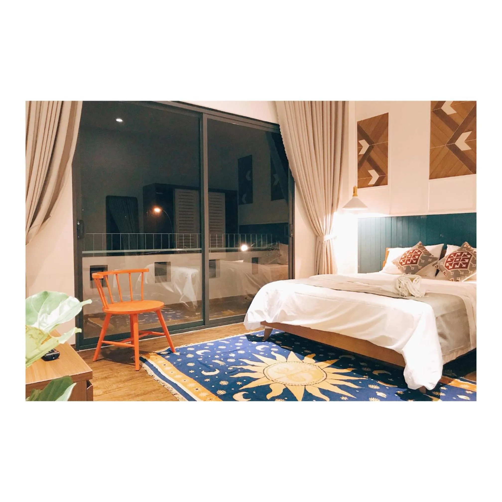 Photo of the whole room, Bed in The Scent Boutique Dalat Hotel