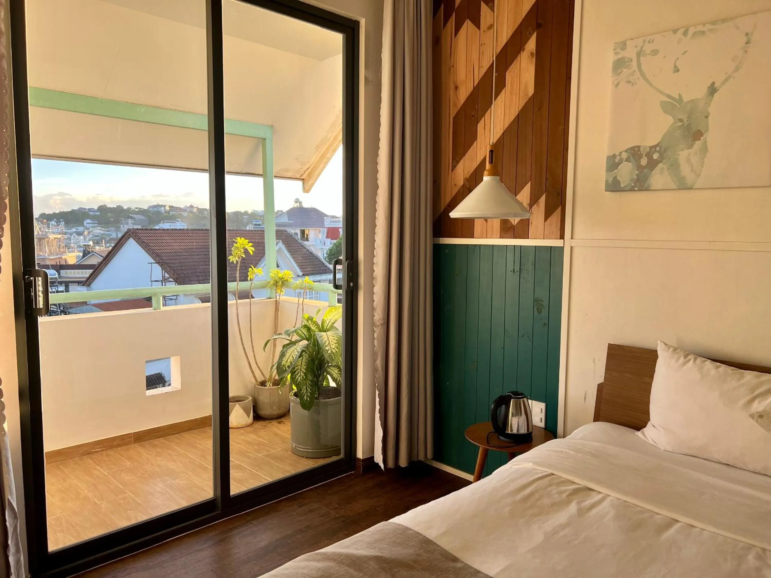 Balcony/Terrace, Bed in The Scent Boutique Dalat Hotel