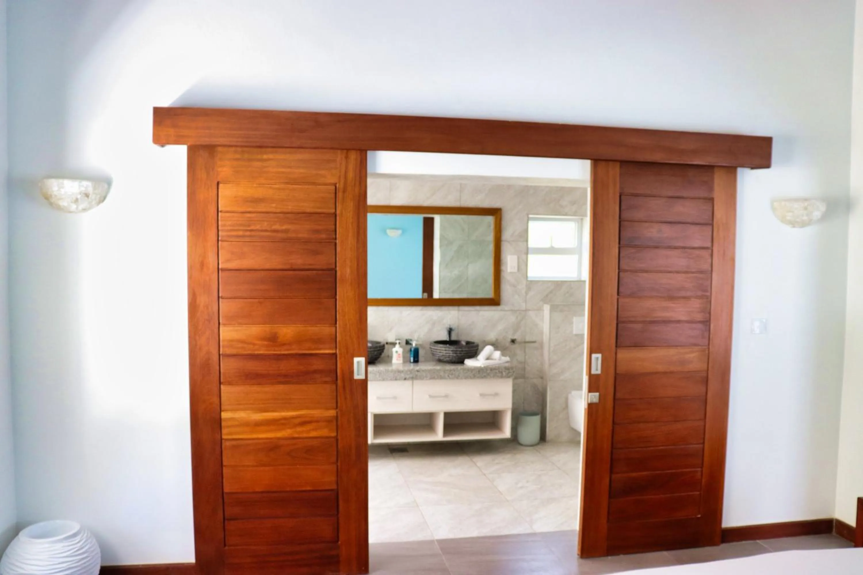 Searenity Beach Villa