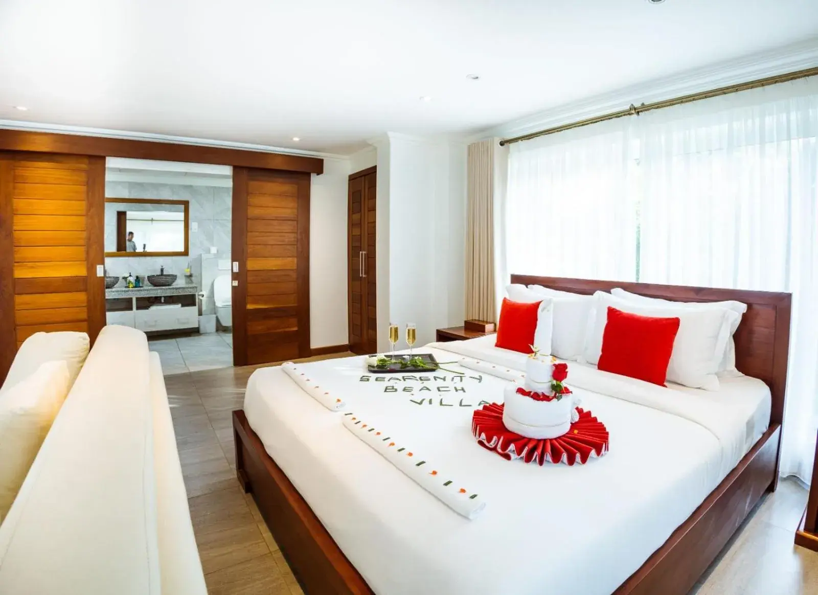 King Room with Sea View in Searenity Beach Villa King Room with Sea View in Searenity Beach Villa