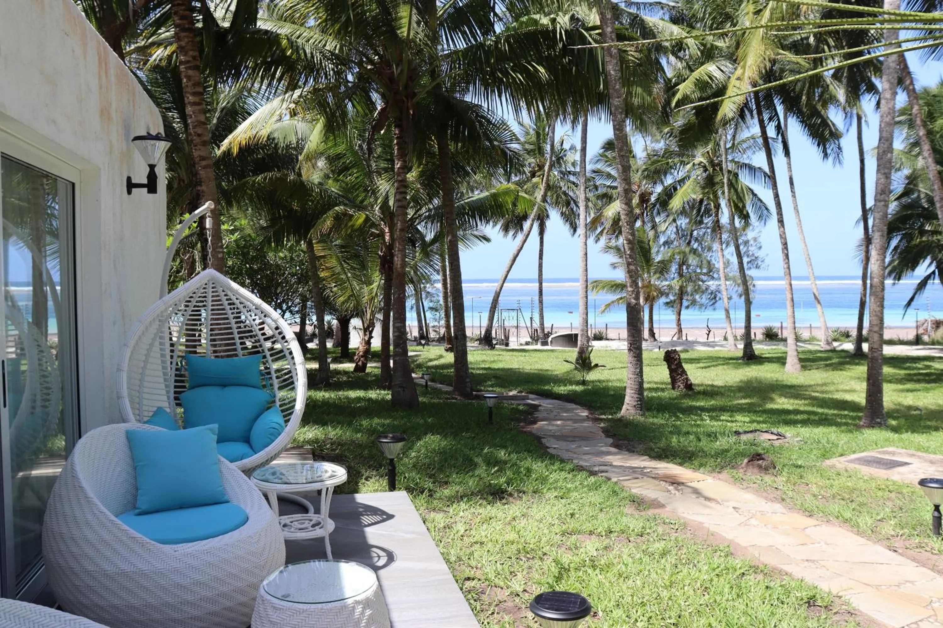 Searenity Beach Villa