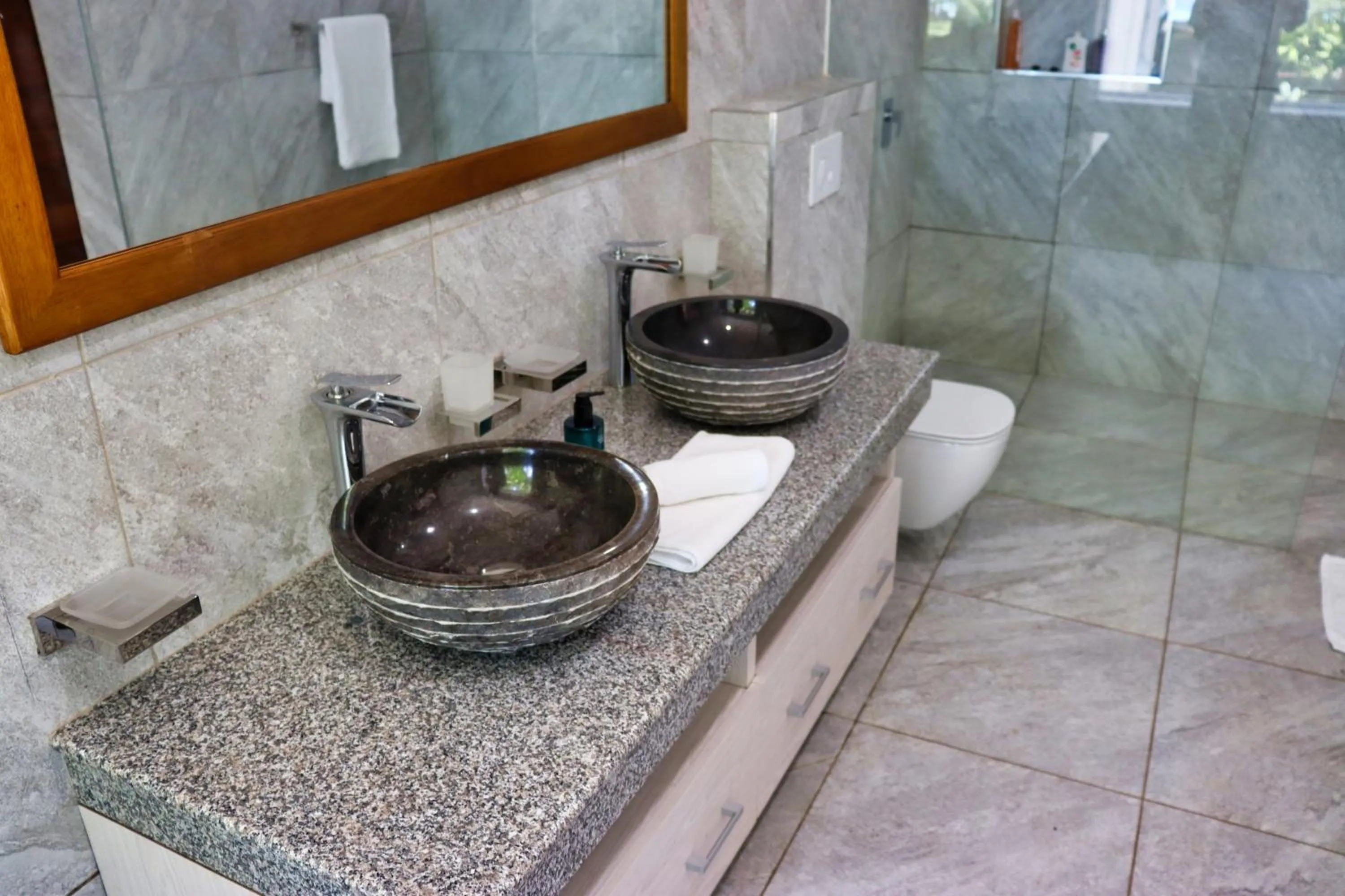 Searenity Beach Villa