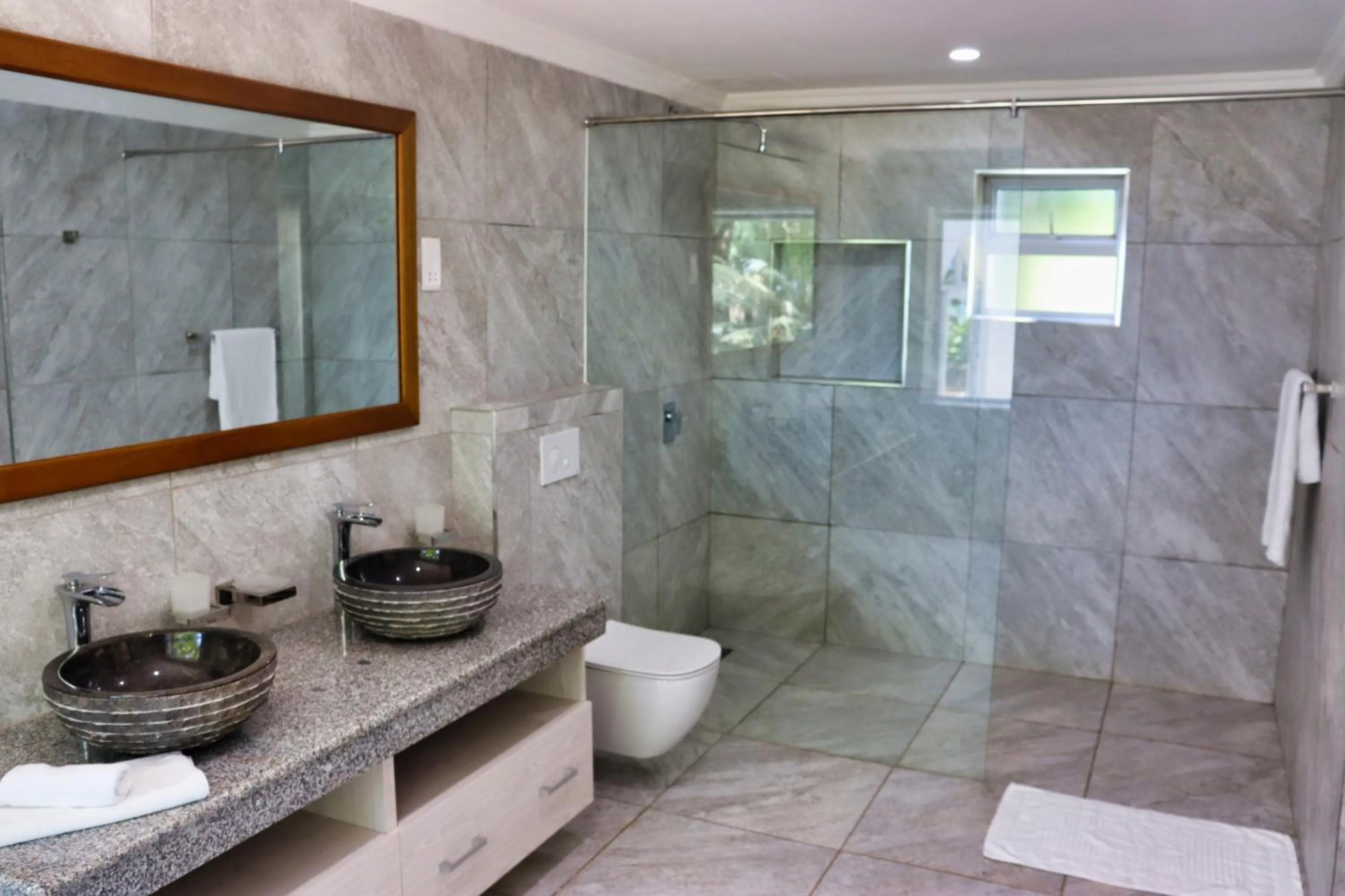 Searenity Beach Villa