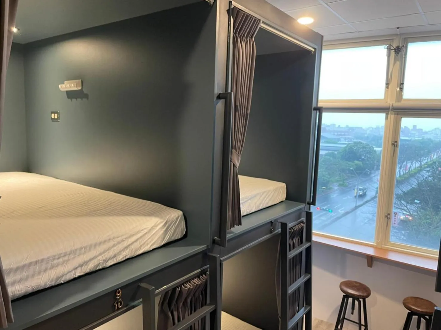 Bed in One Night Hostel