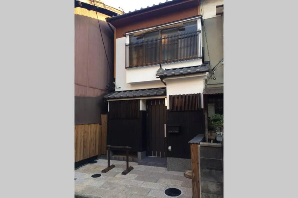 Property building in 伏見稲荷ハウス Fushimi Inari House