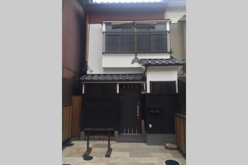 Property building in 伏見稲荷ハウス Fushimi Inari House