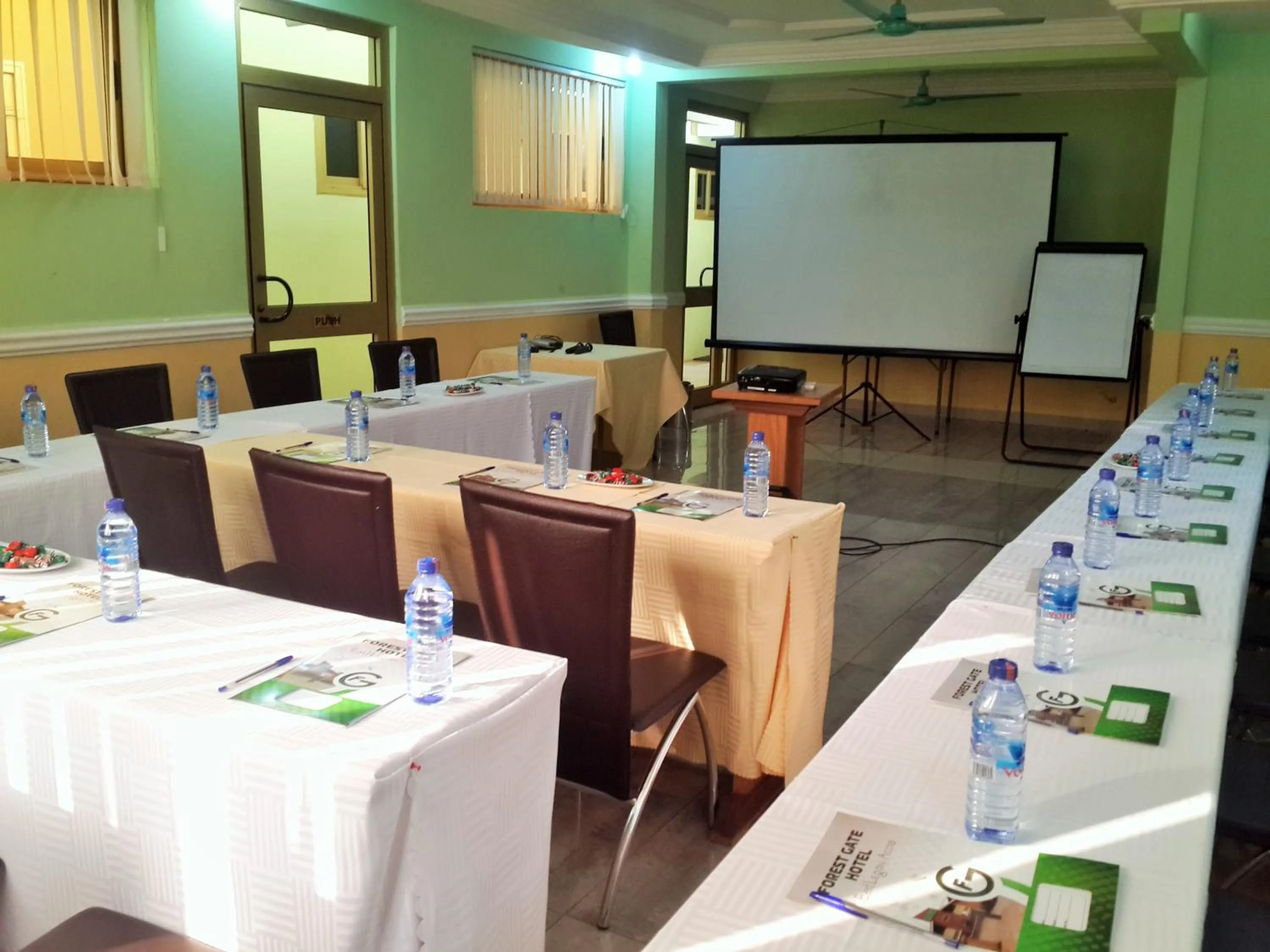 Meeting/conference room in Royal Cockpit Hotels