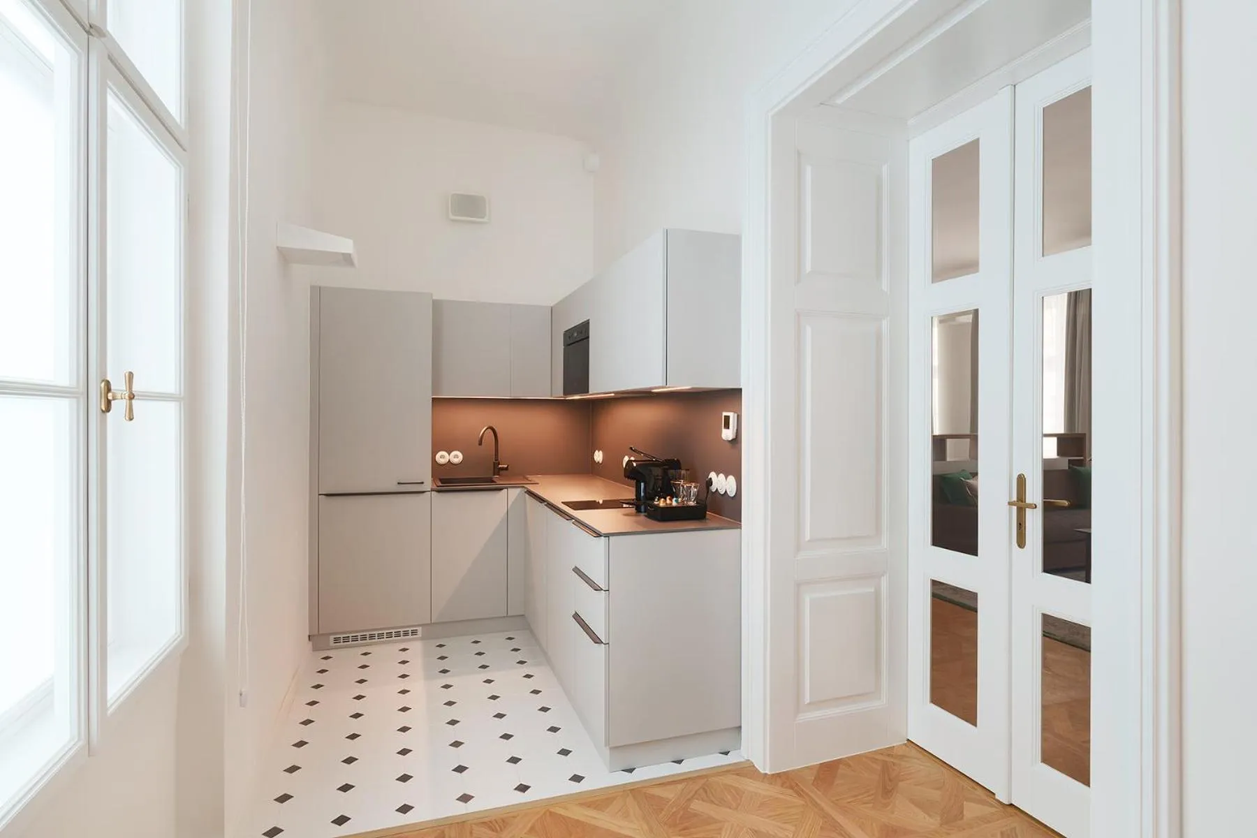 Kitchen or kitchenette in Hotel CUBE Prague